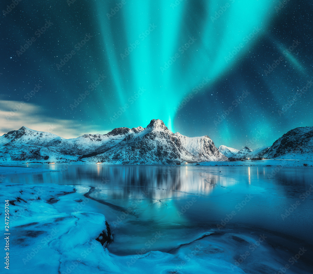 Aurora Borealis Northern Lights Over Mountain Lake Wallpapers