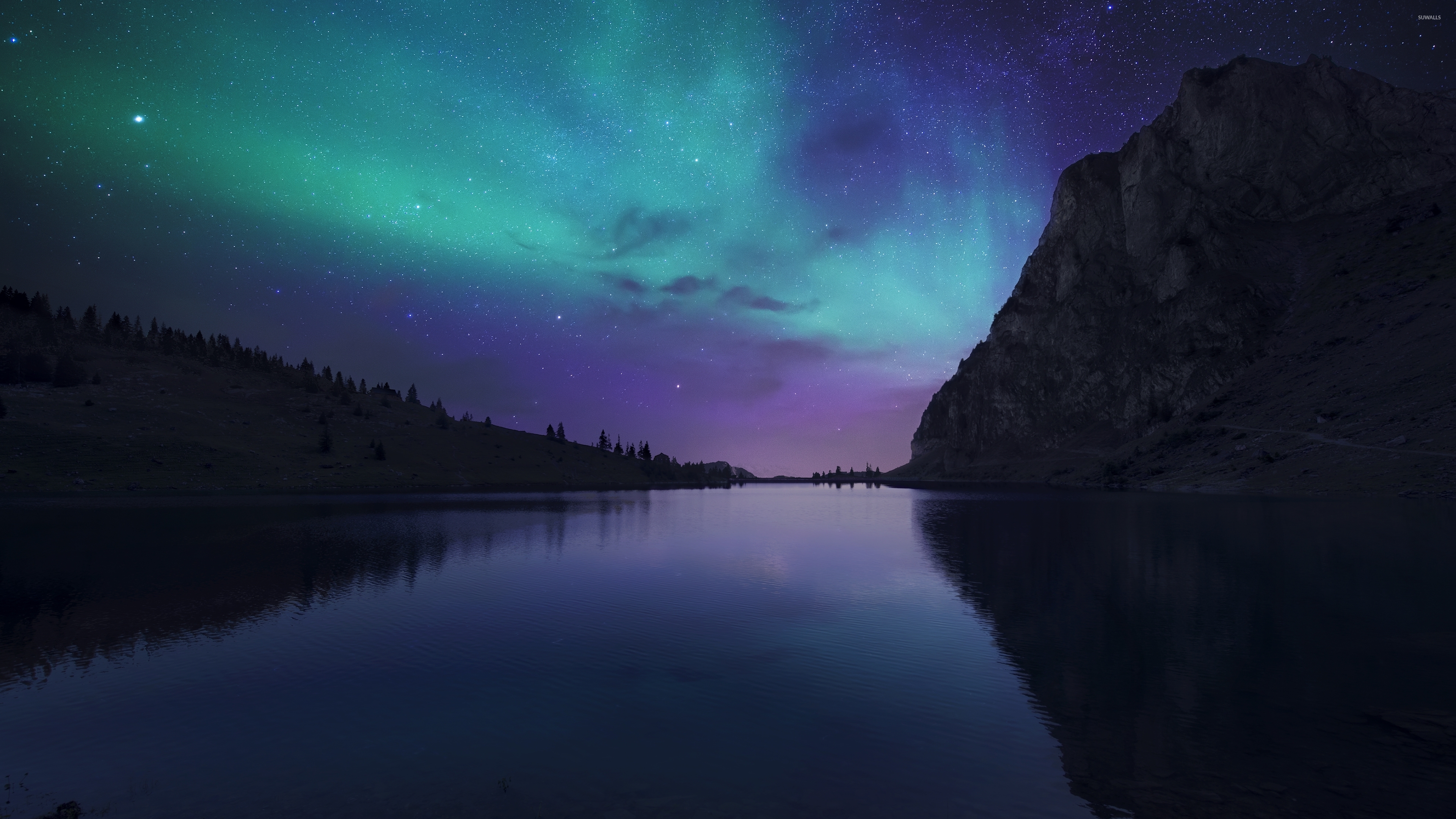 Aurora Borealis Over Winter Lake Wallpapers