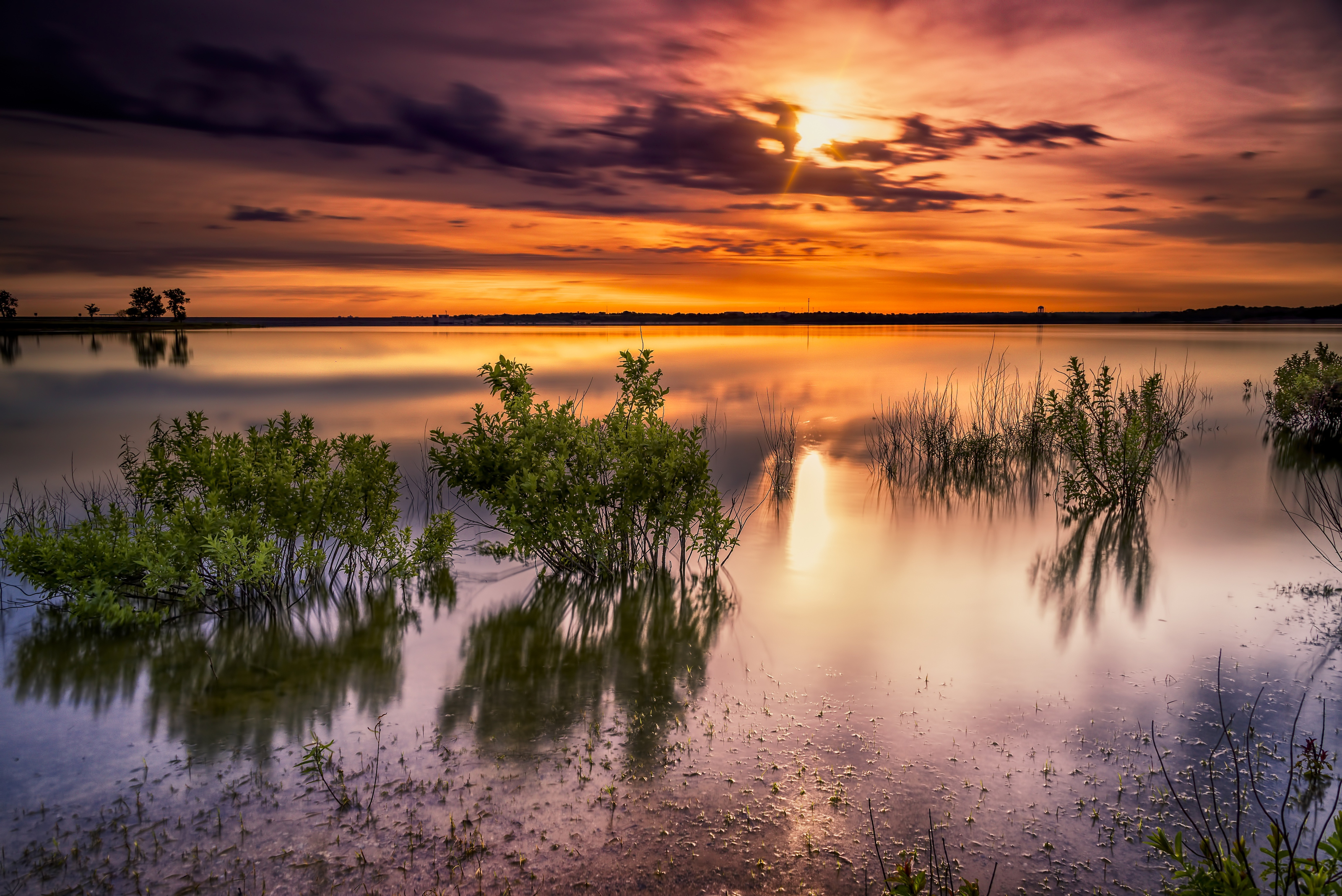 Beautiful View Of Lake During Dawn Wallpapers