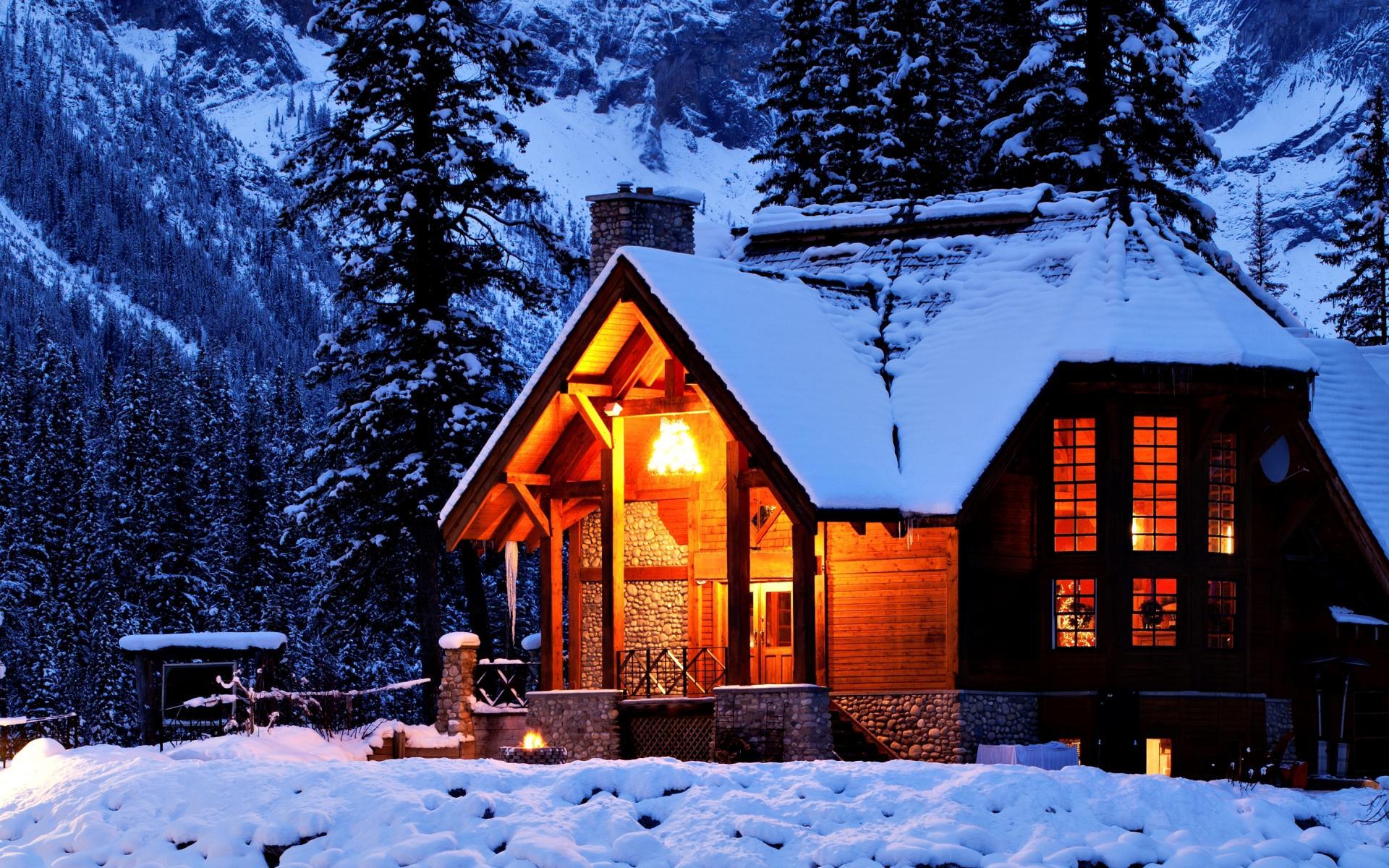 Cabin House In Mountains Wallpapers