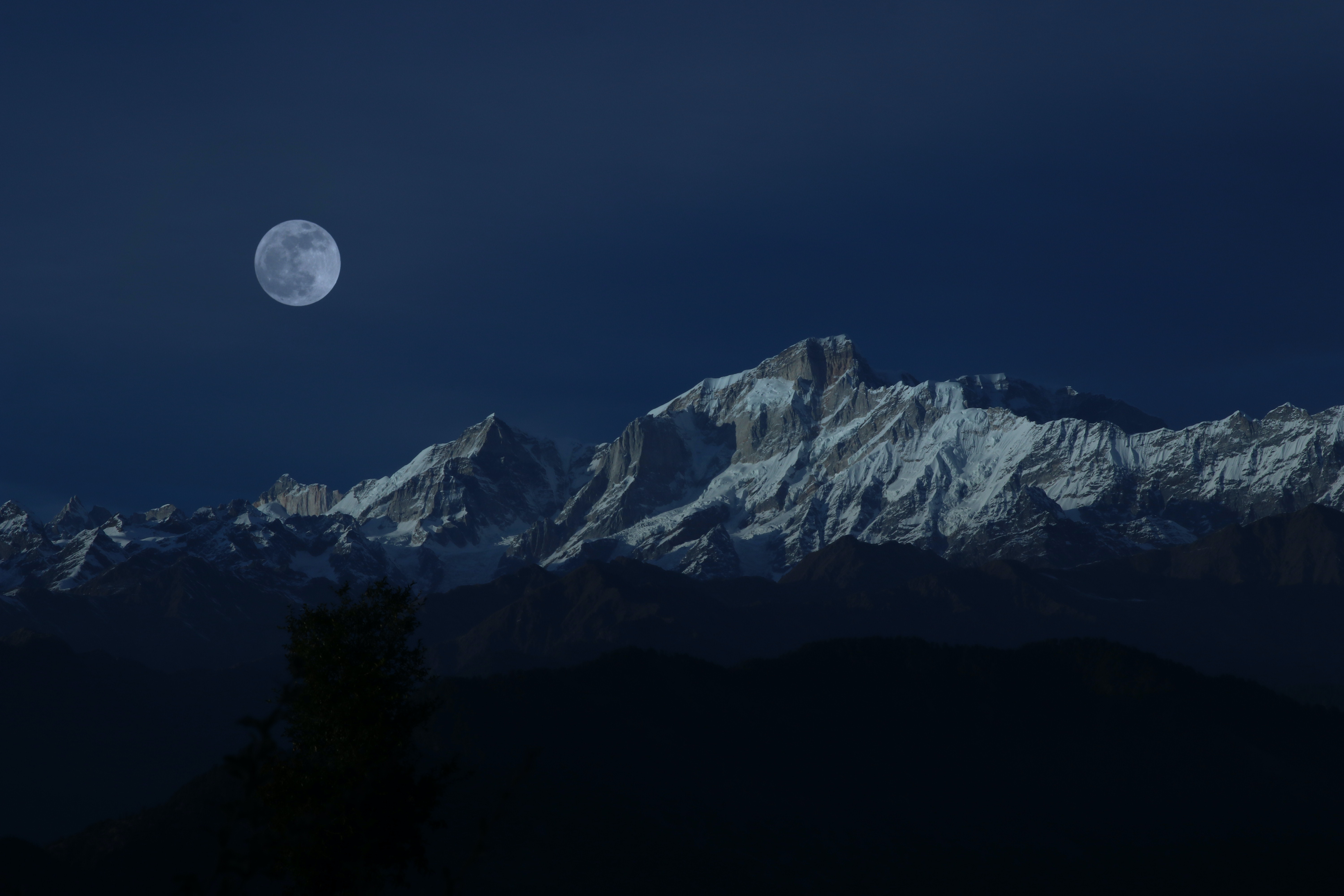 Clean Night Sky And Mountains Peak Wallpapers