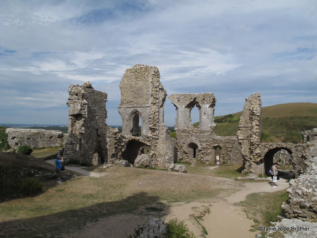 Corfe Castle England Wallpapers