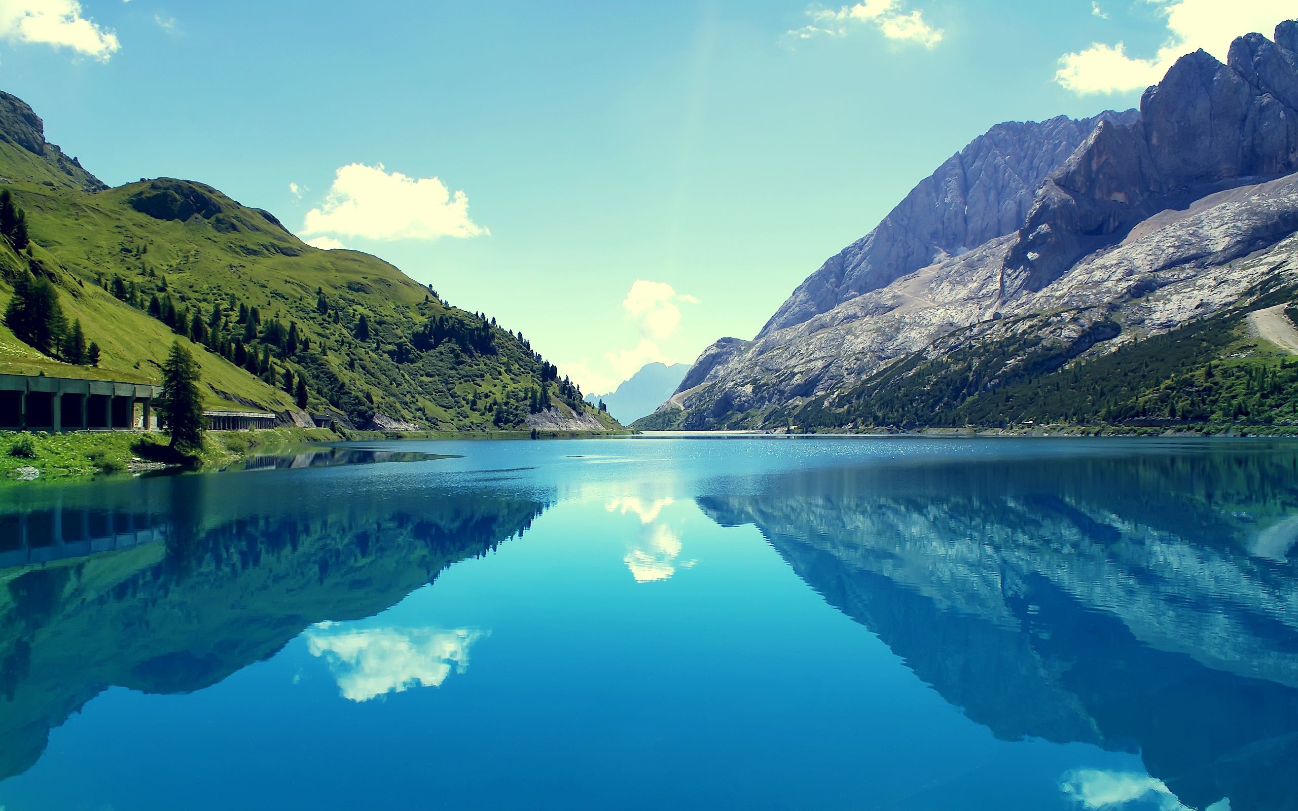 Deep Blue Lake Wallpapers