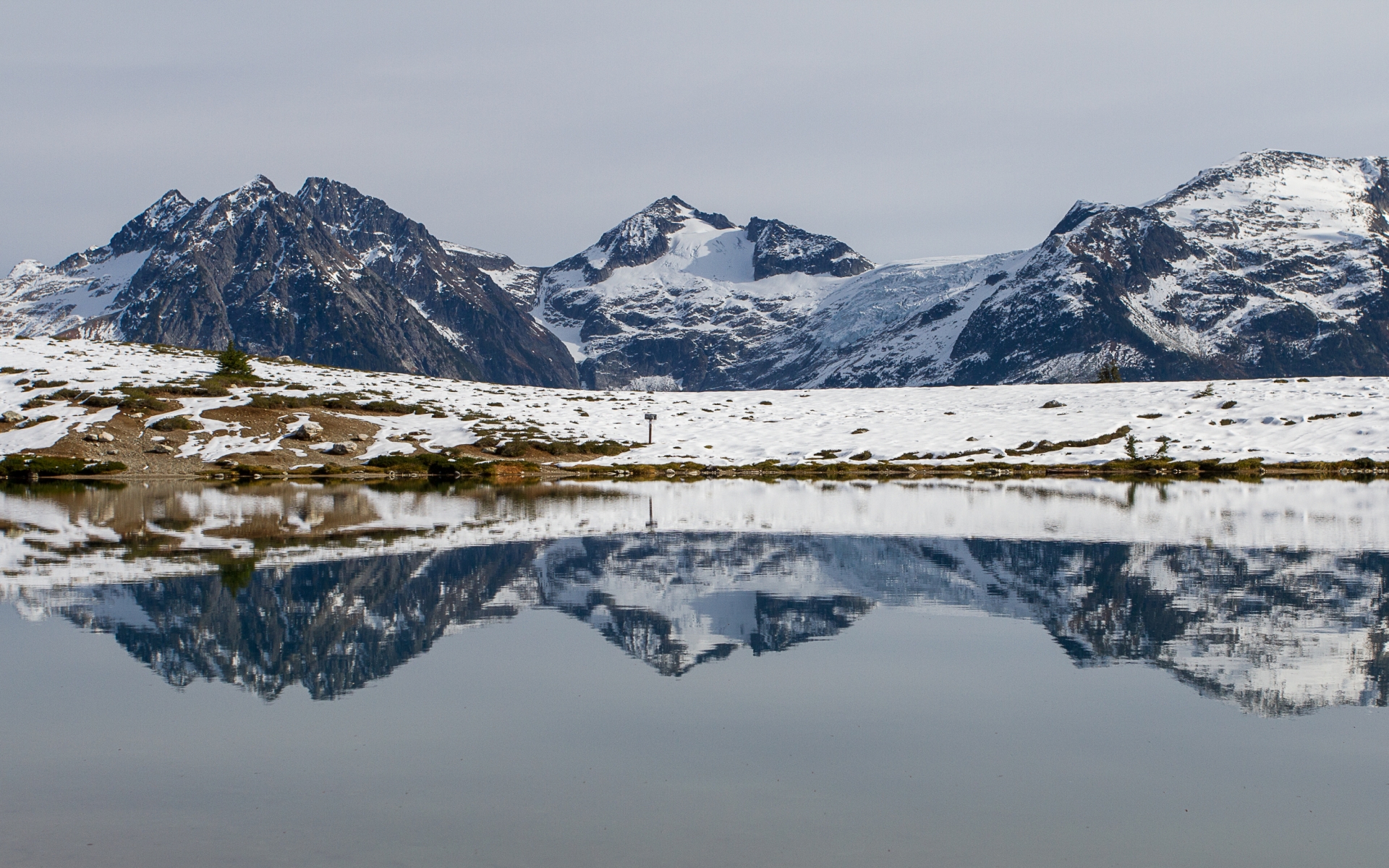 Elfin Lake Wallpapers