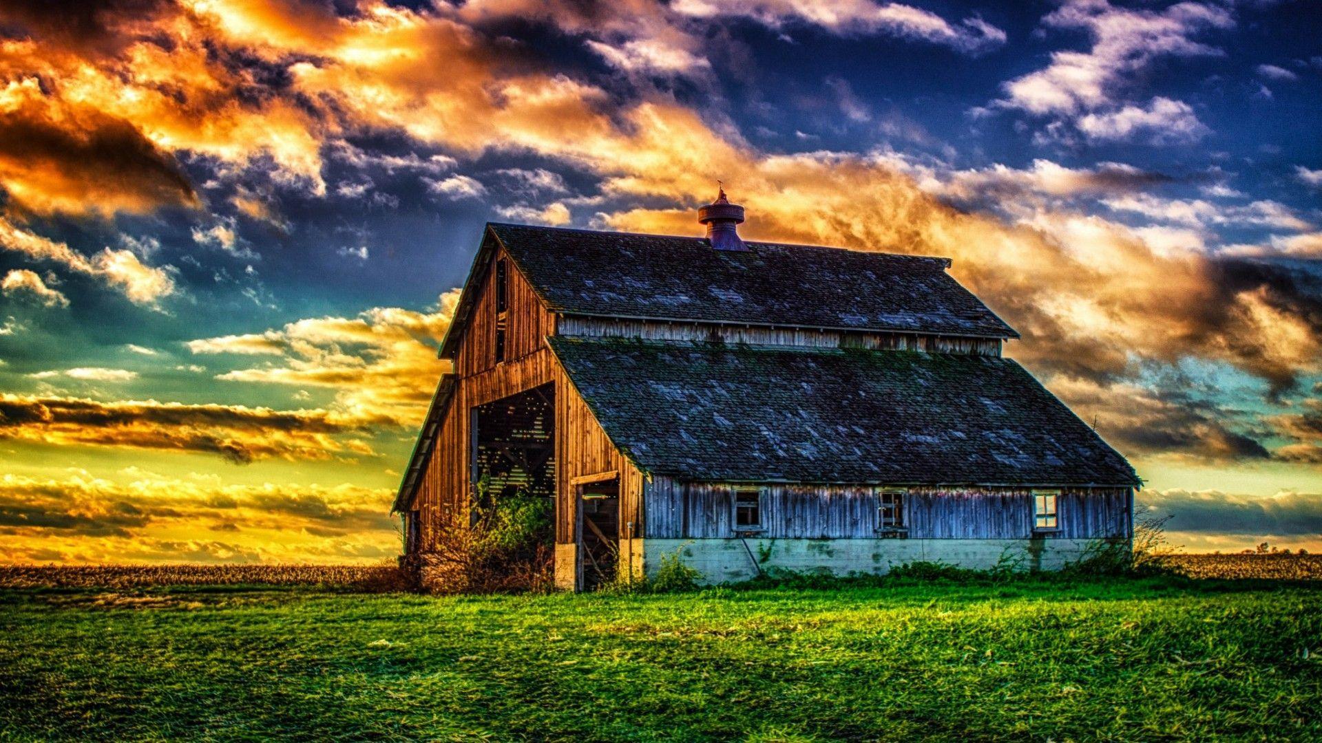 Farmhouse Field Wallpapers