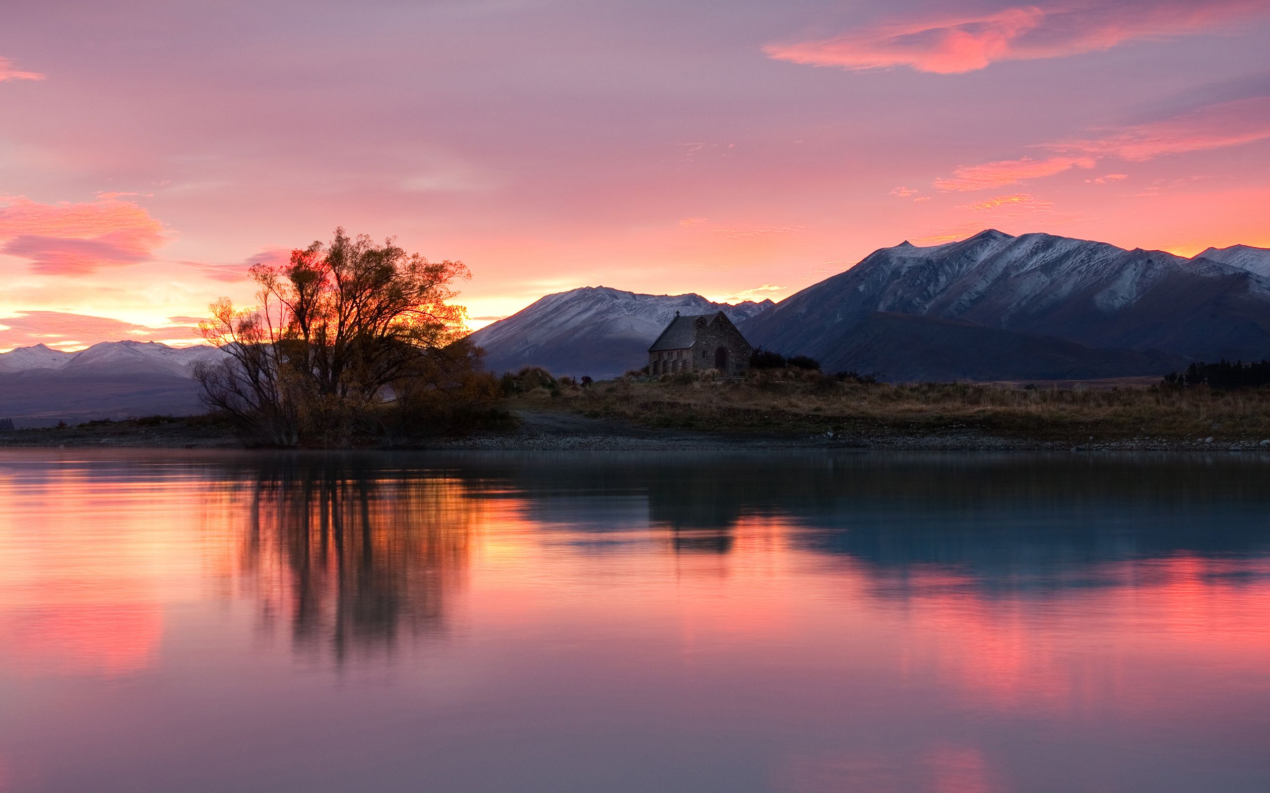 Horizon Lake Dawn And Mountains Wallpapers