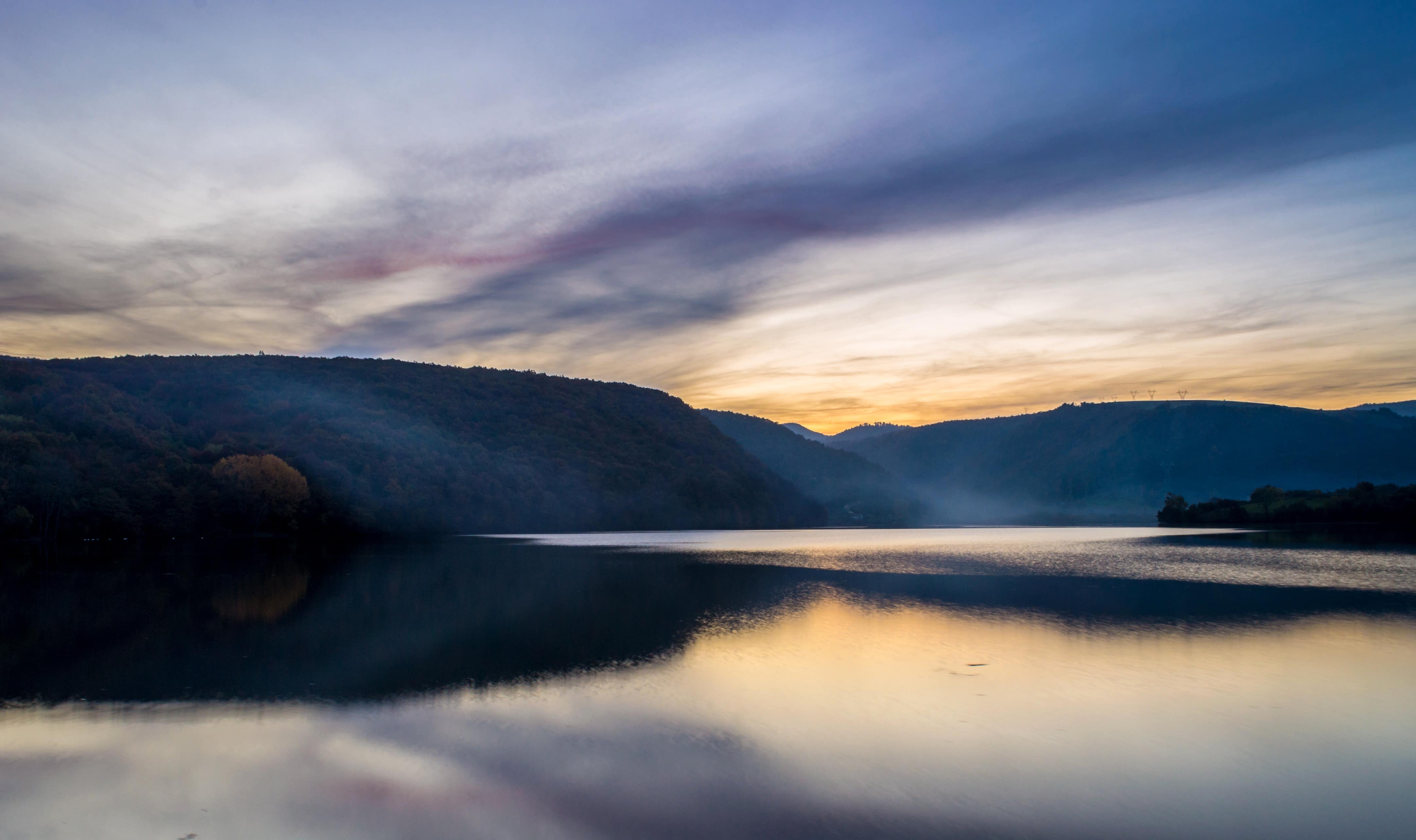 Horizon Lake Dawn And Mountains Wallpapers