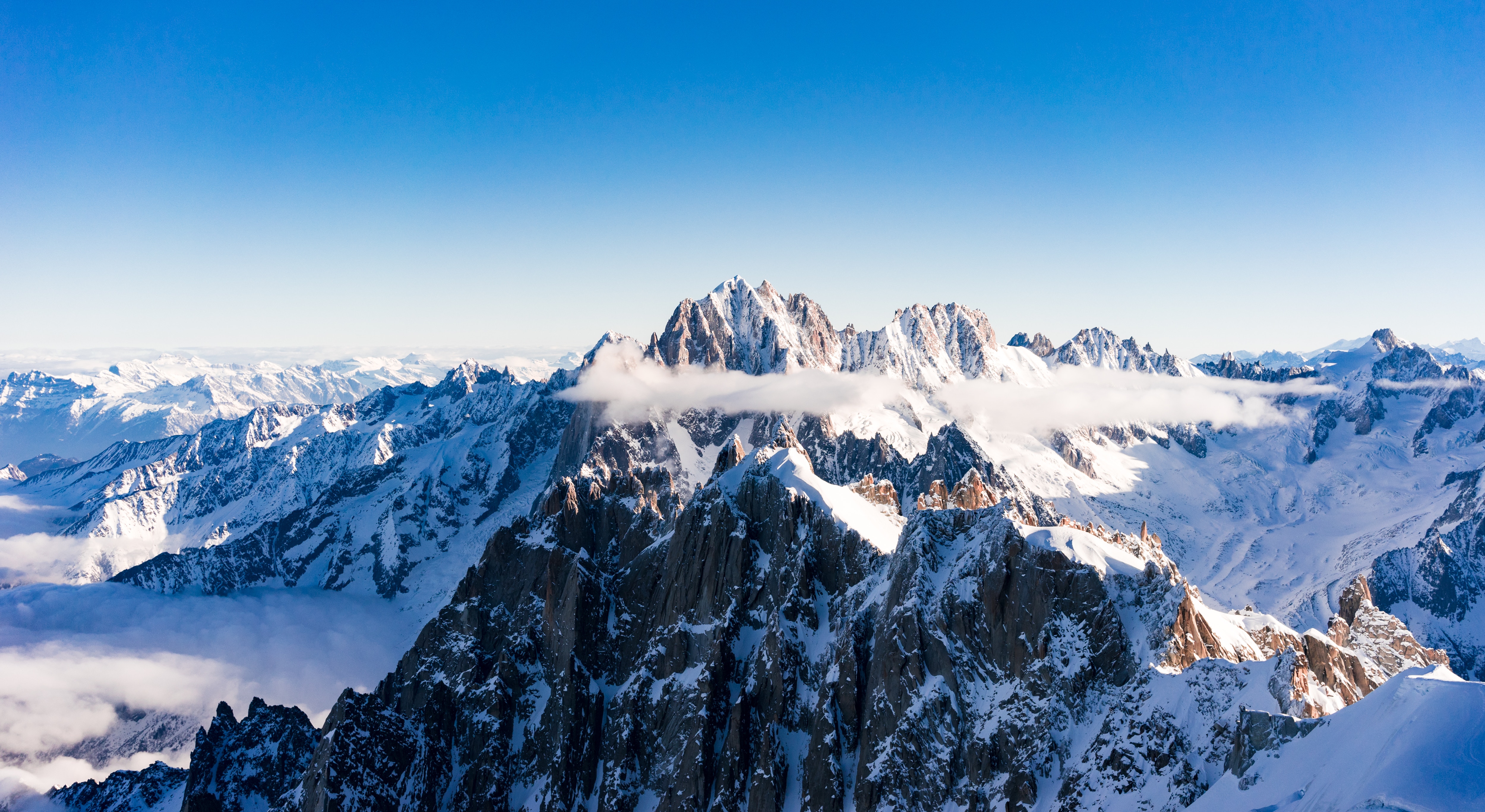 Horizon Purple Gradient Mountains Wallpapers