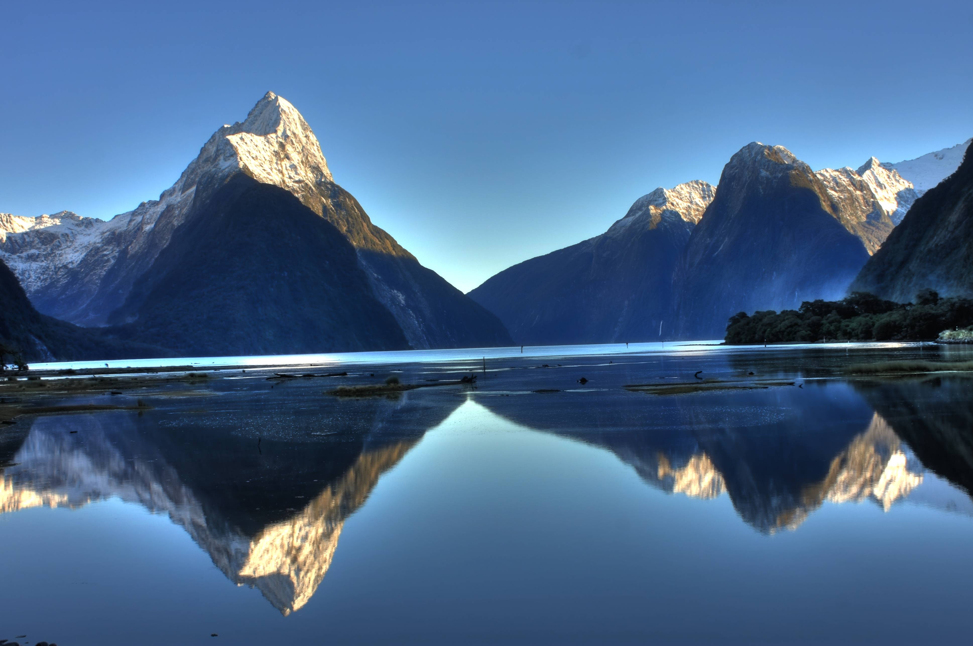 Milford Sound Wallpapers