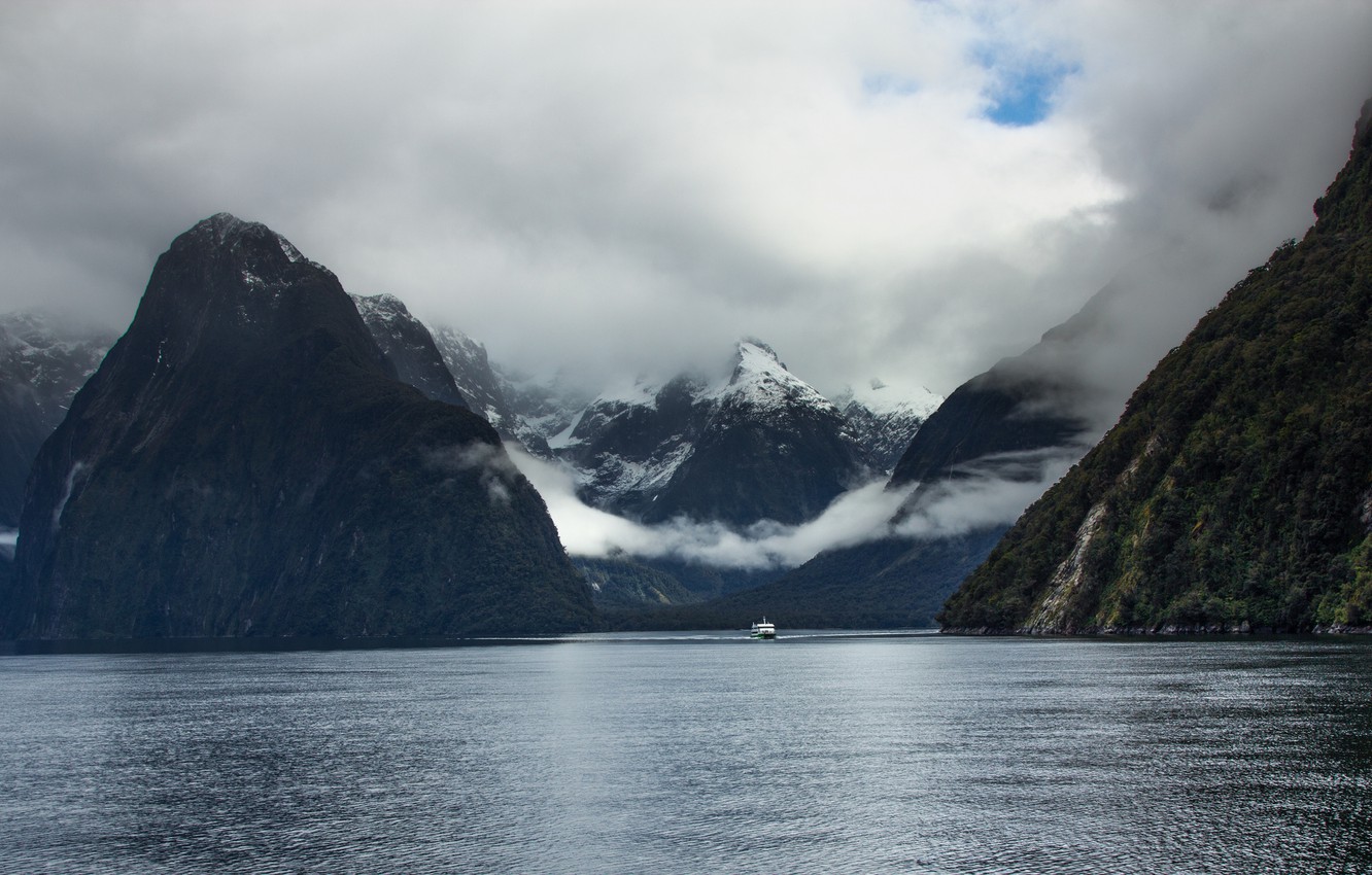 Milford Sound Wallpapers