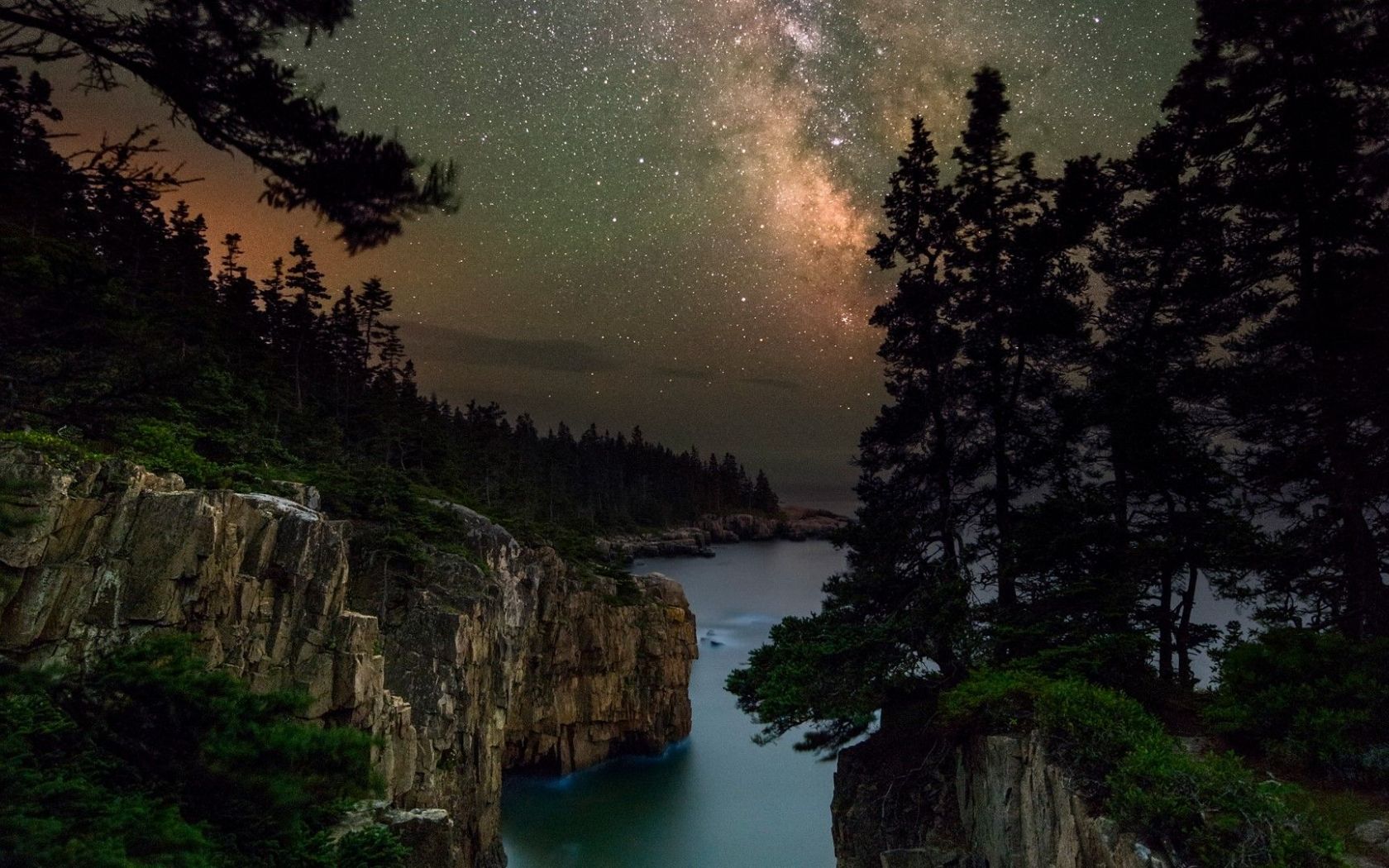 Milky Way Over Otter Cliffs Wallpapers