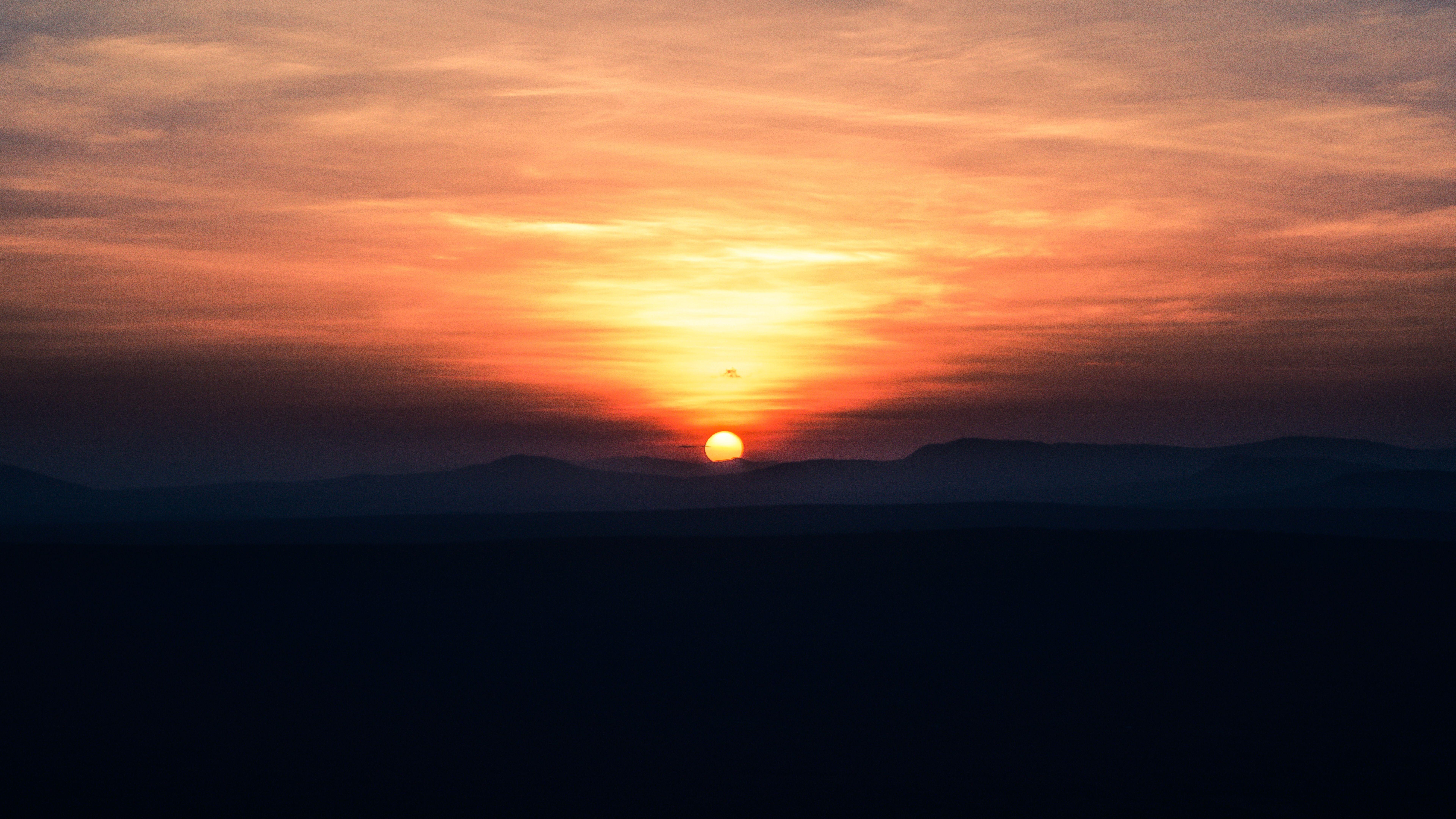 Minimalist 8K Hd Sunset Wallpapers