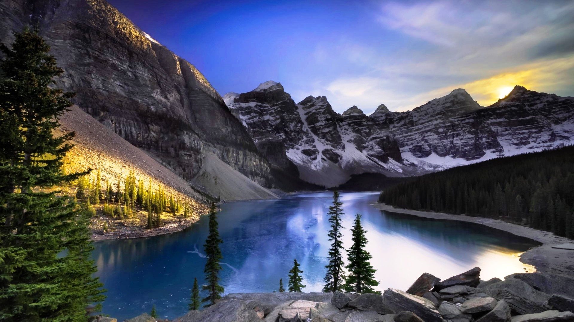 Moraine Lake South Channel Wallpapers