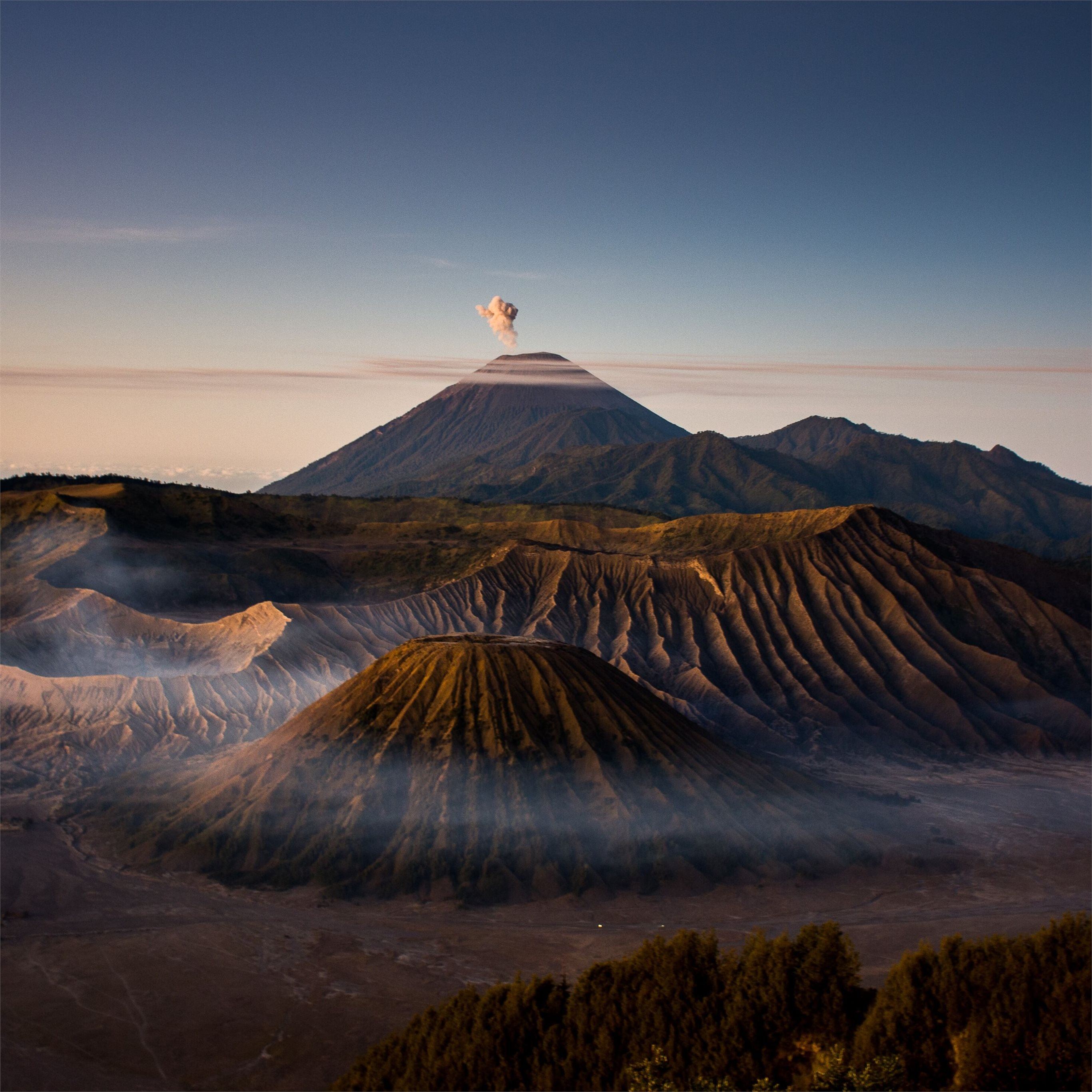 Mount Bromo Cloudy Volcano Wallpapers