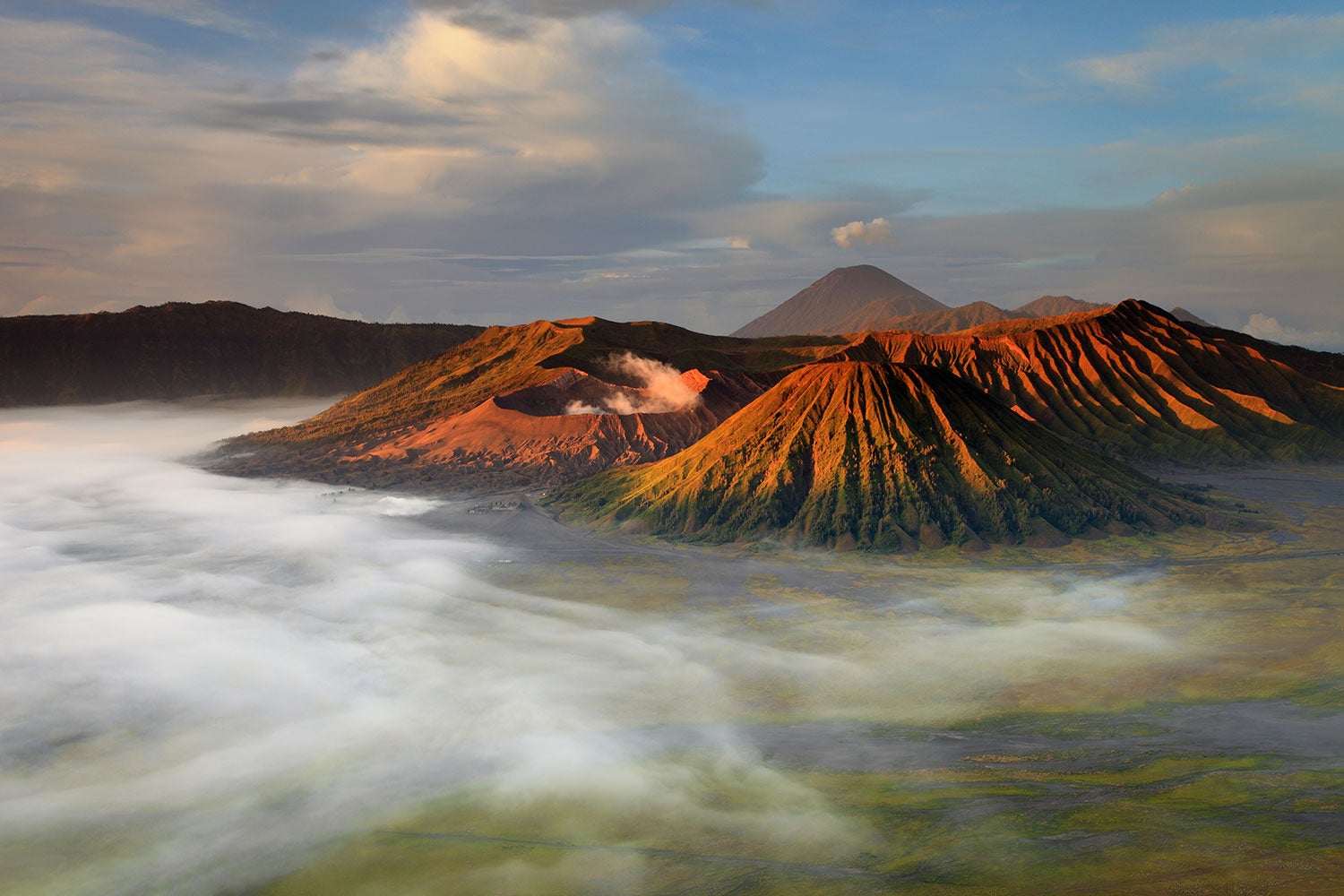 Mount Bromo Cloudy Volcano Wallpapers