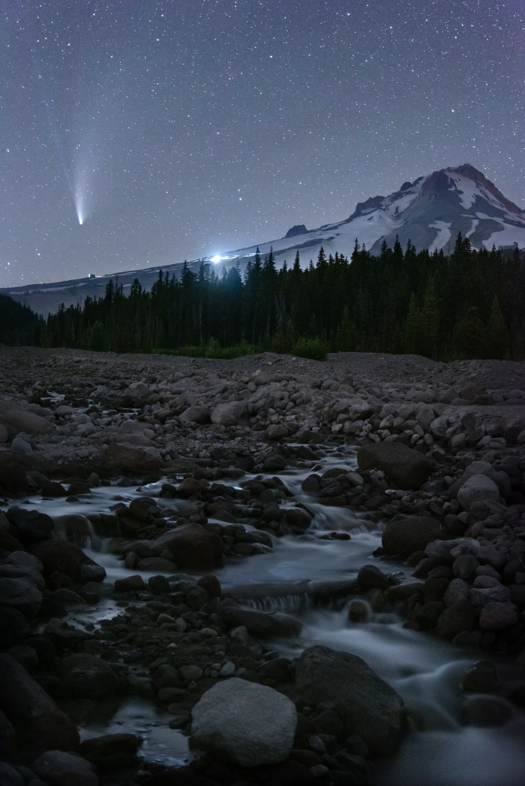 Mount Hood Above The Clouds At Night Wallpapers