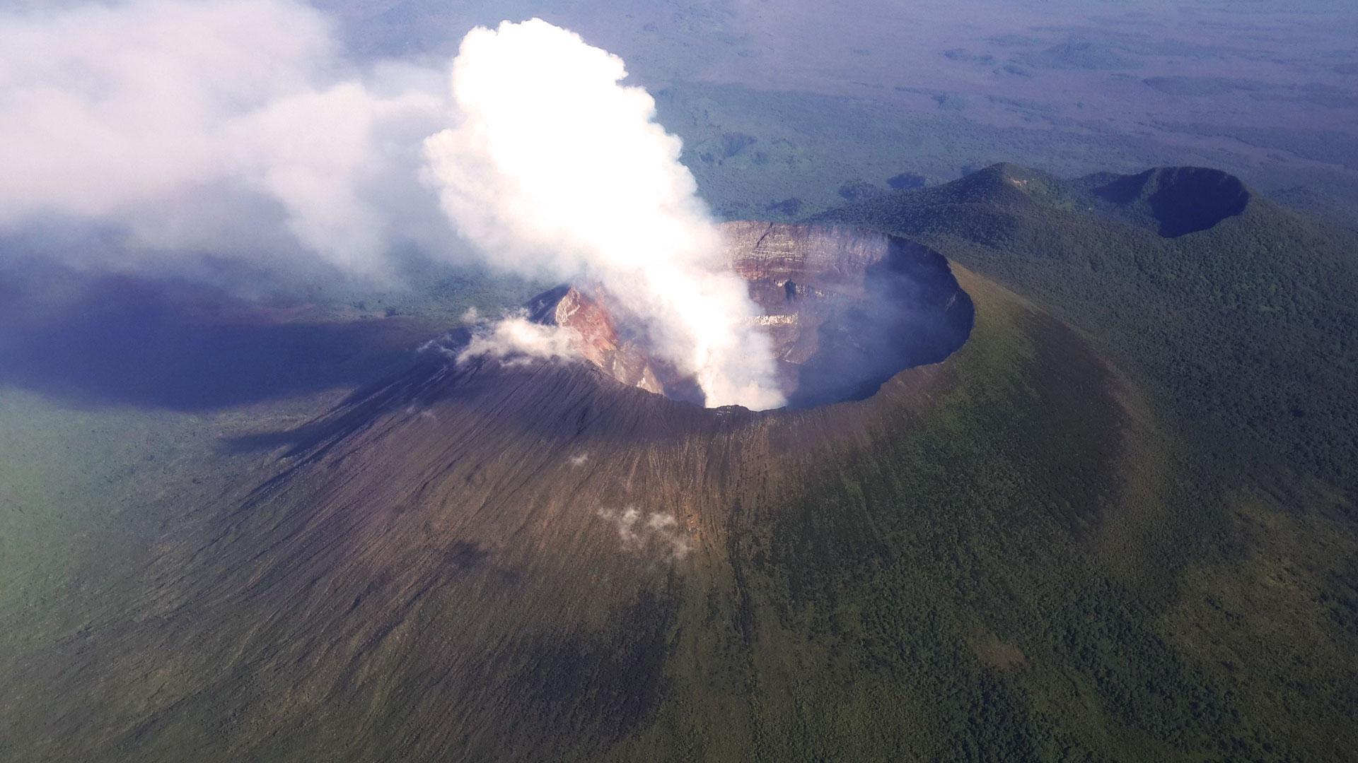 Mount Nyiragongo Wallpapers