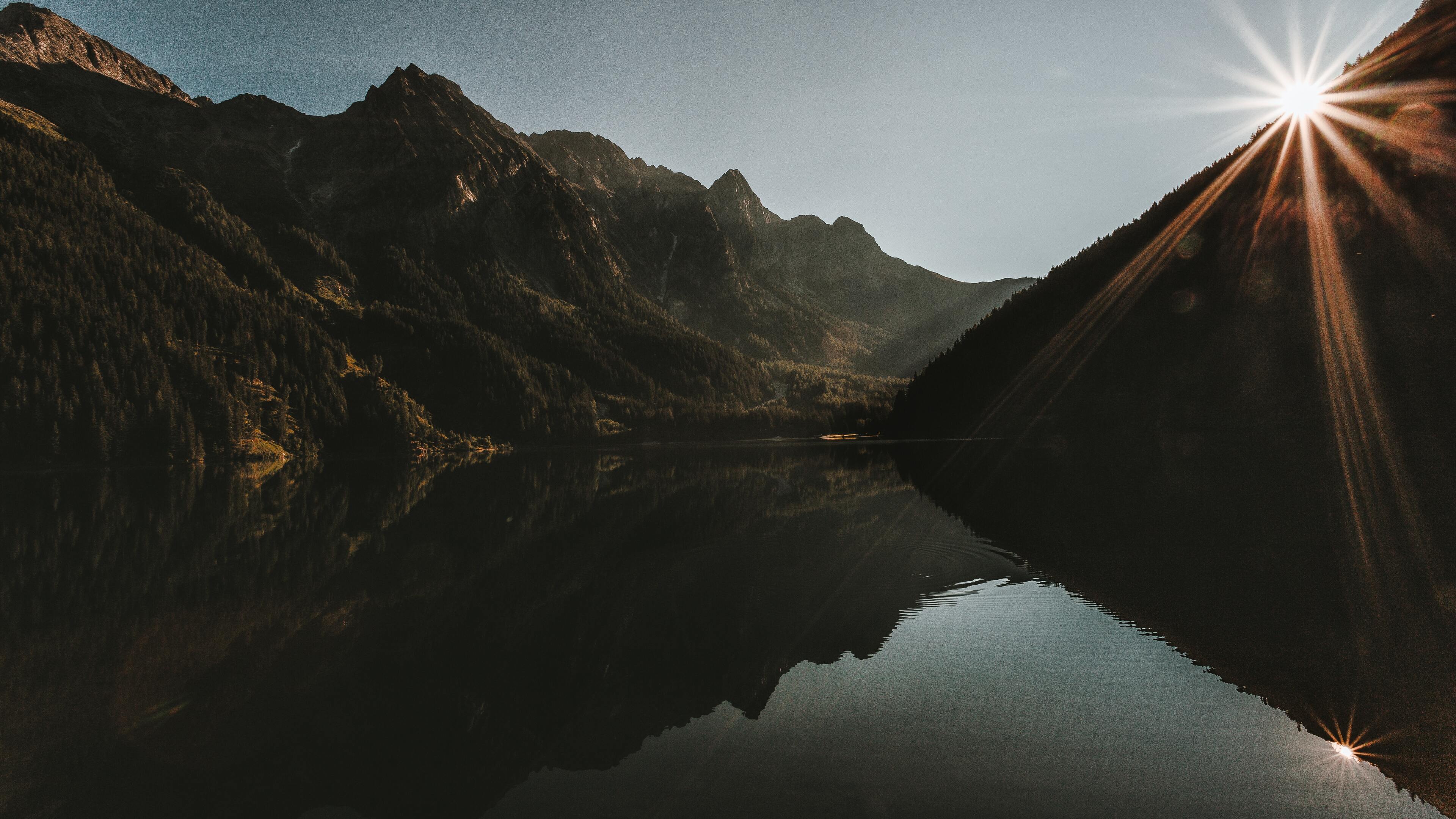 Mountain Reflection Over Lake In Dawn Wallpapers