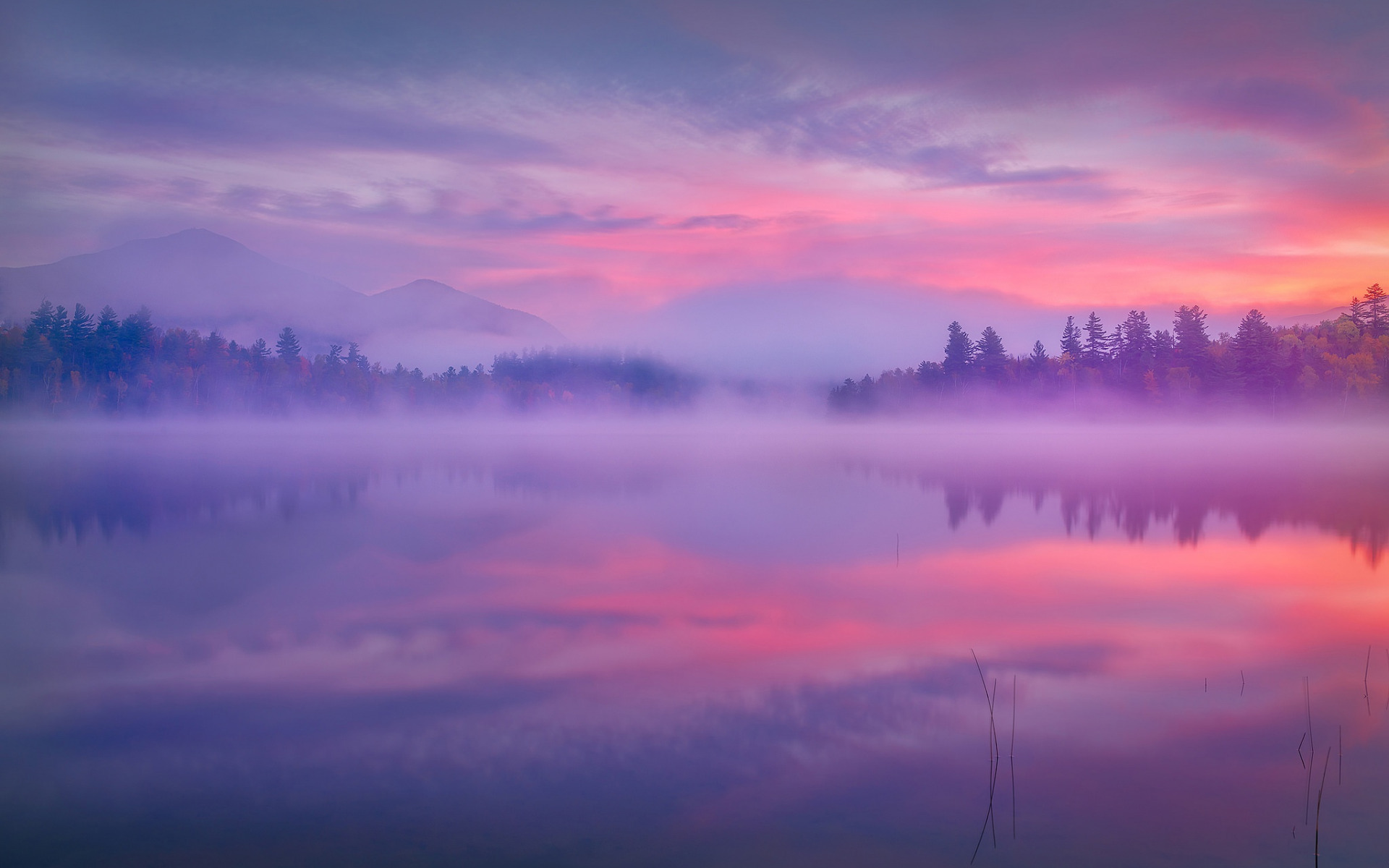 Mountain Reflection Over Lake In Dawn Wallpapers