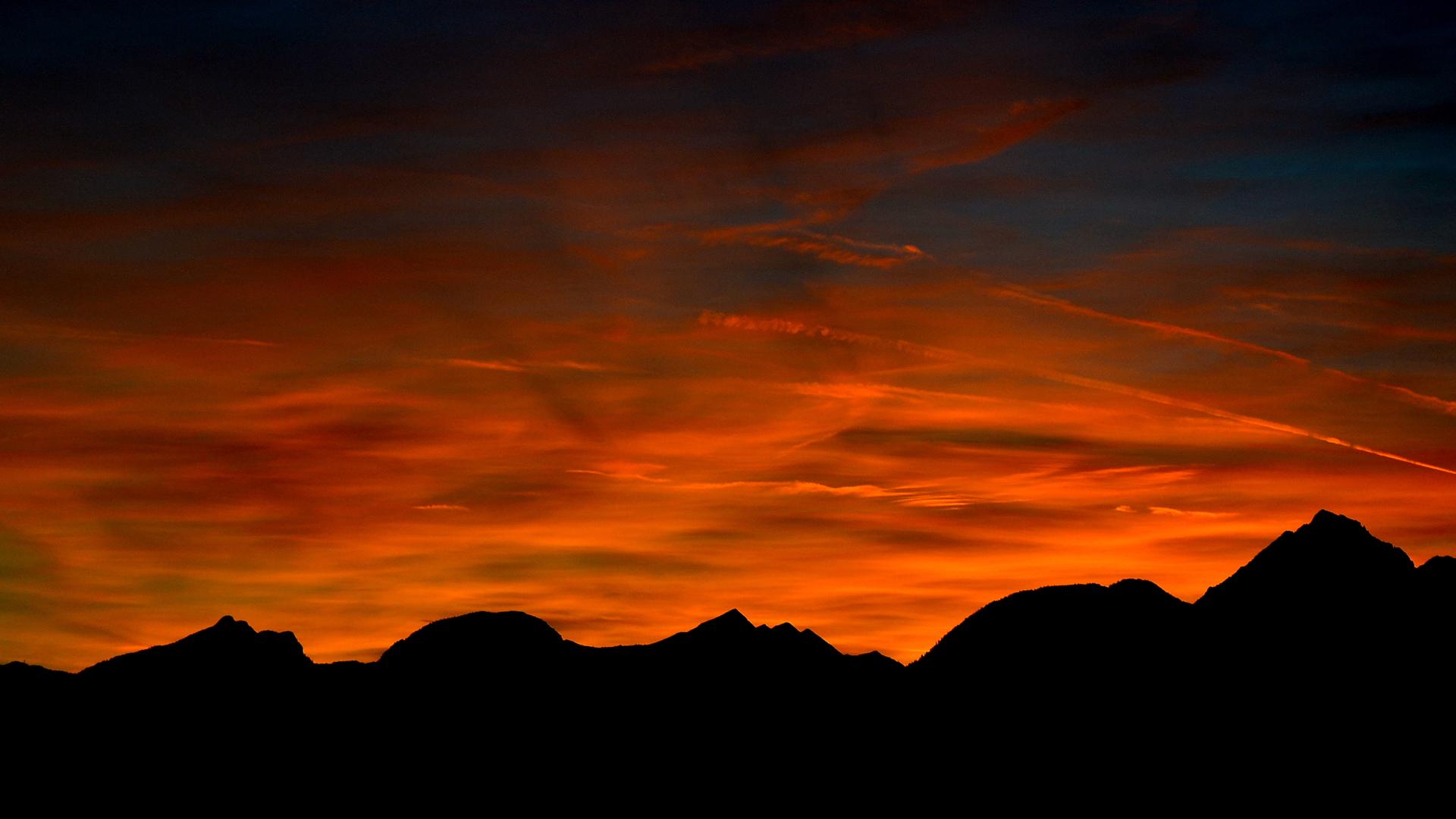 Mountains Silhouette During Sunset Wallpapers