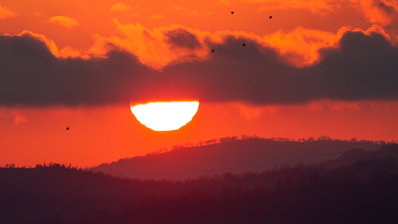 Mountains Silhouette During Sunset Wallpapers