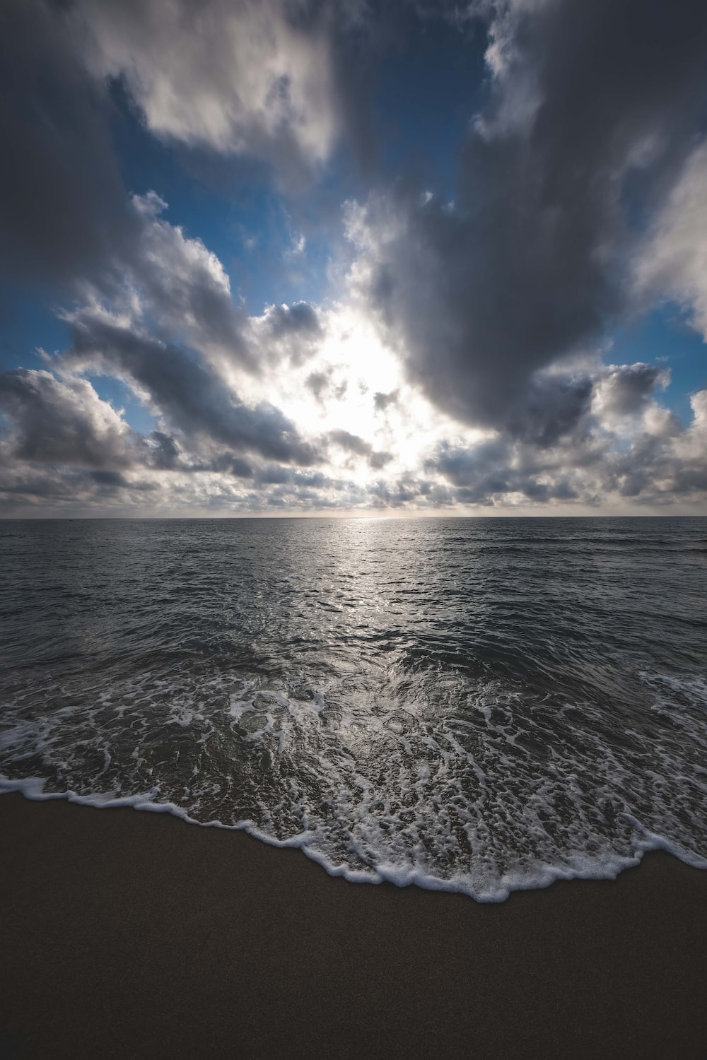 Nice Ocean Waves Under Blue White Cloudy Sky Wallpapers