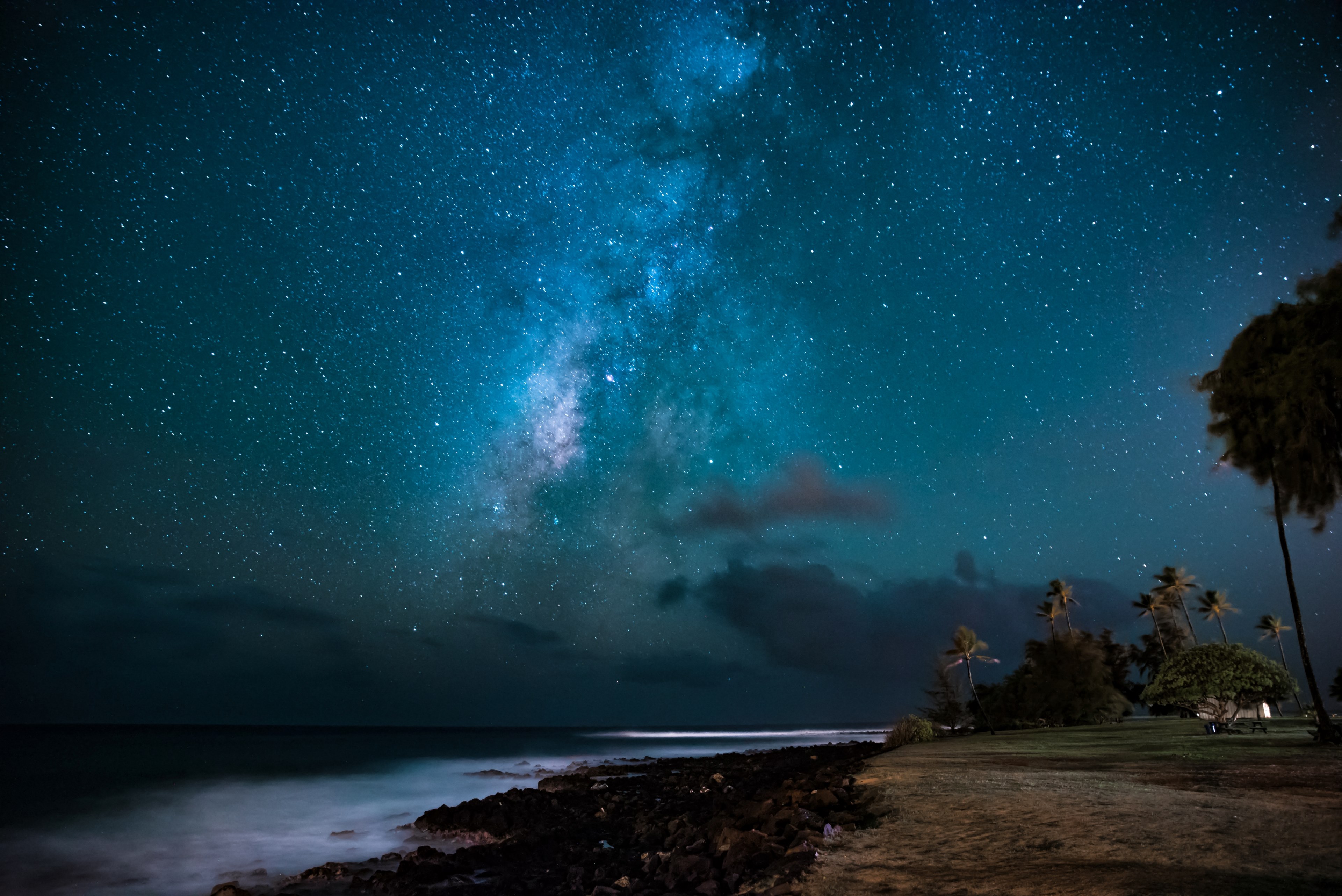 Night At Beach 4K Wallpapers