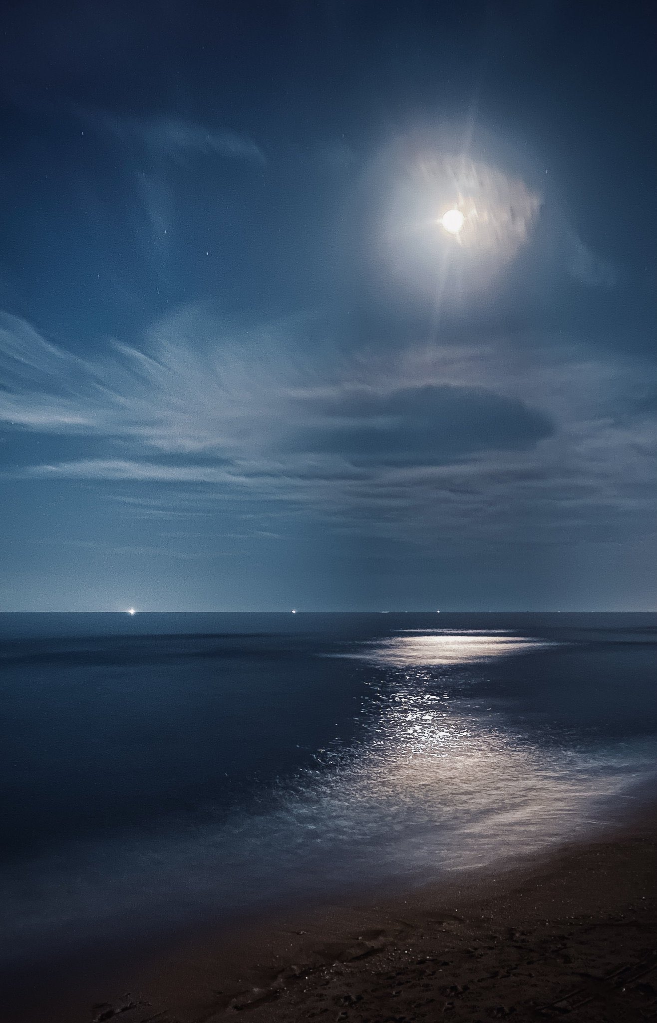 Ocean During Nighttime With Moon Wallpapers