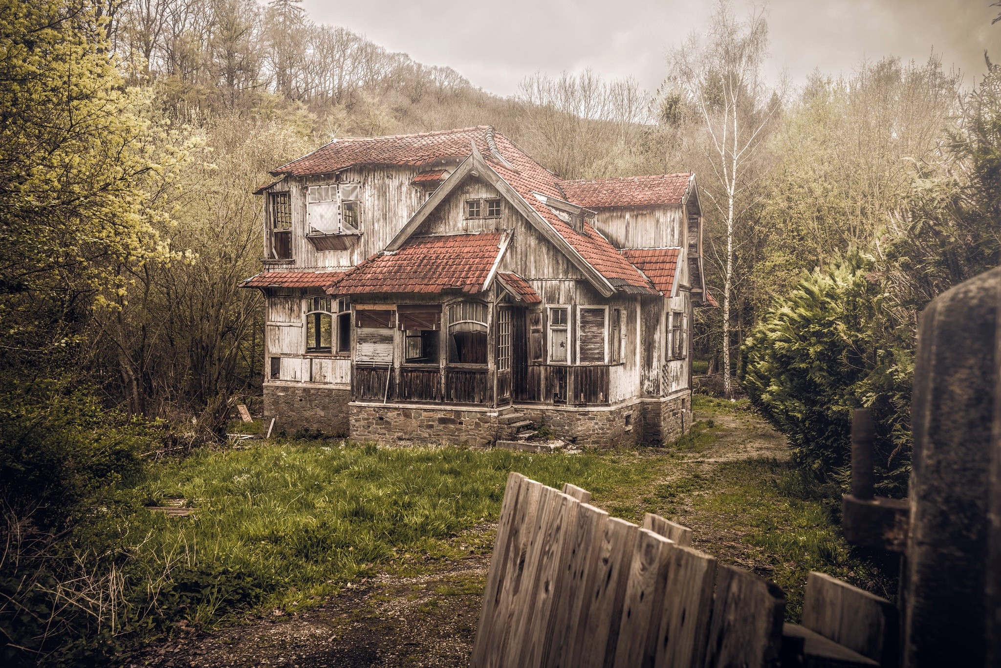 Old House In Forest Wallpapers