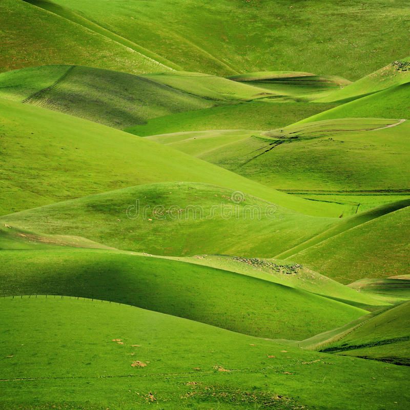 Rolling Green Hills Wallpapers