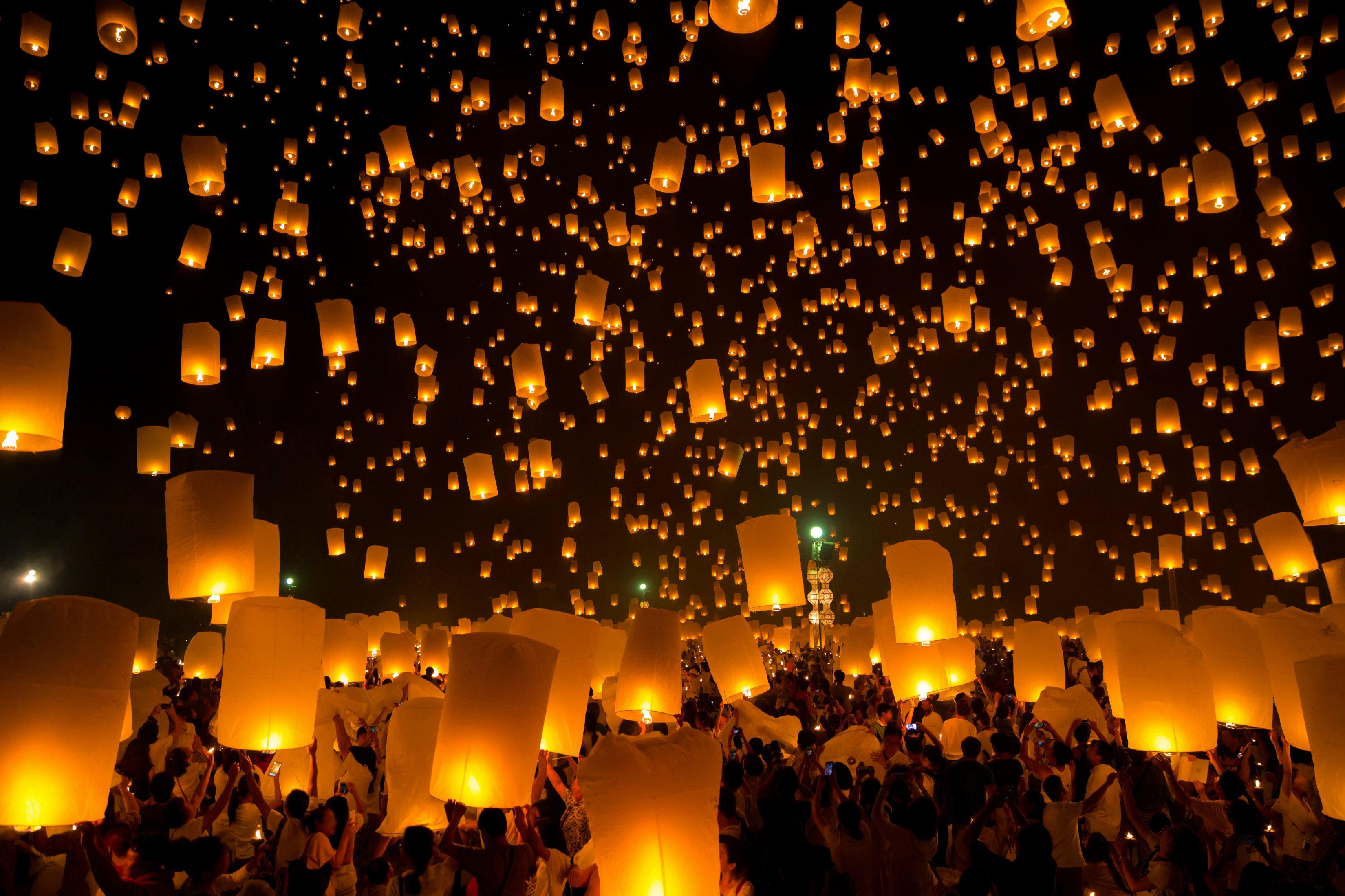 Sky Lanterns Wallpapers