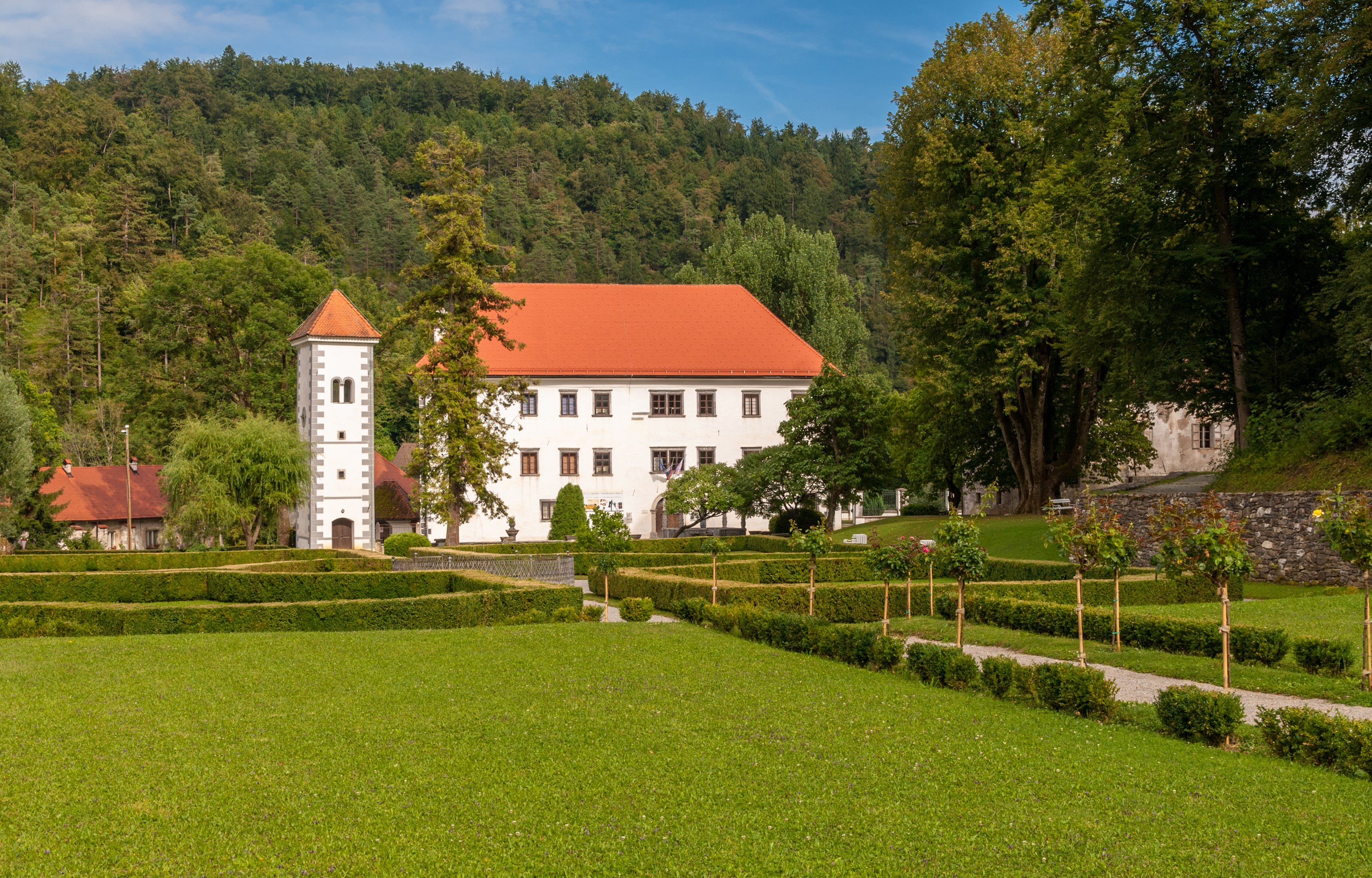 The Sv. Jakob Hill In The Polhov Gradec Hill Range Wallpapers