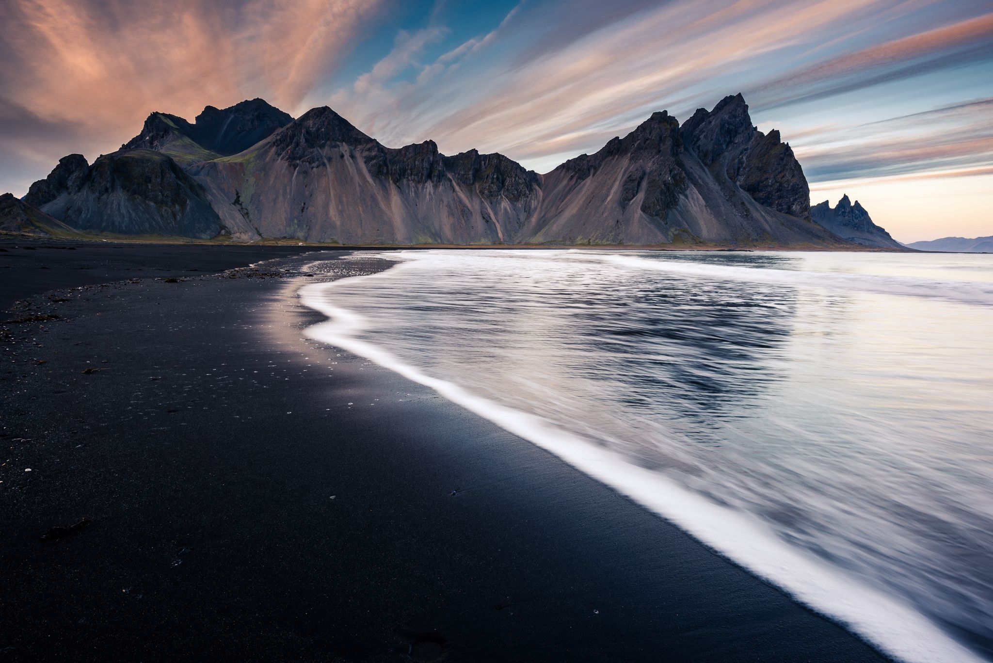 Vestrahorn 4K Ocean Wallpapers