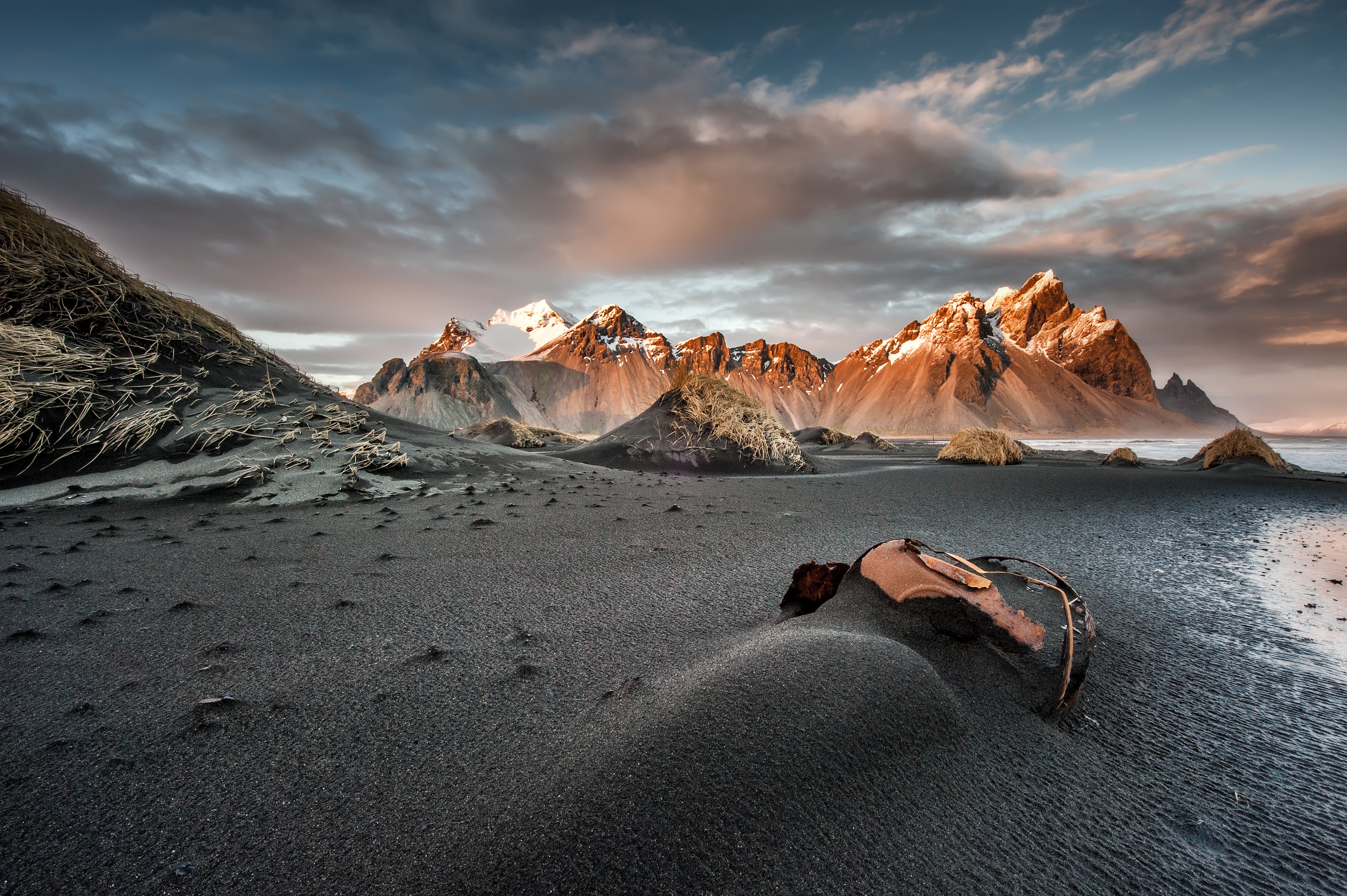 Vestrahorn 4K Ocean Wallpapers