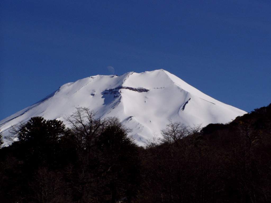 Villarrica Volcano In Chile Wallpapers