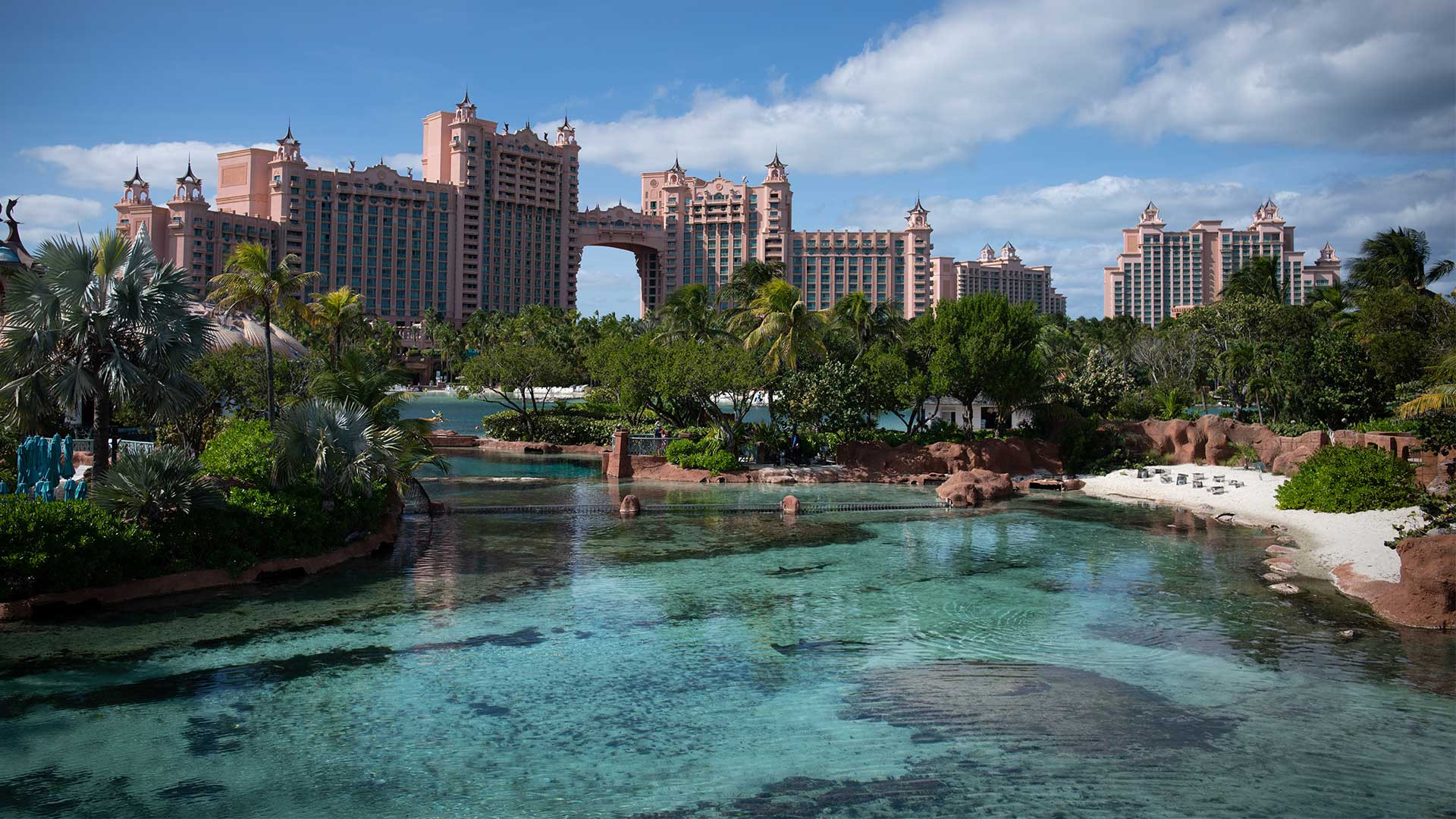 Atlantis Paradise Island Wallpapers