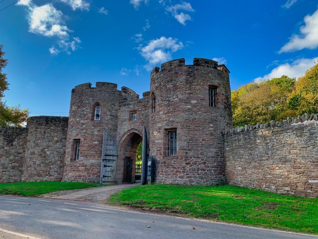 Beeston Castle Wallpapers