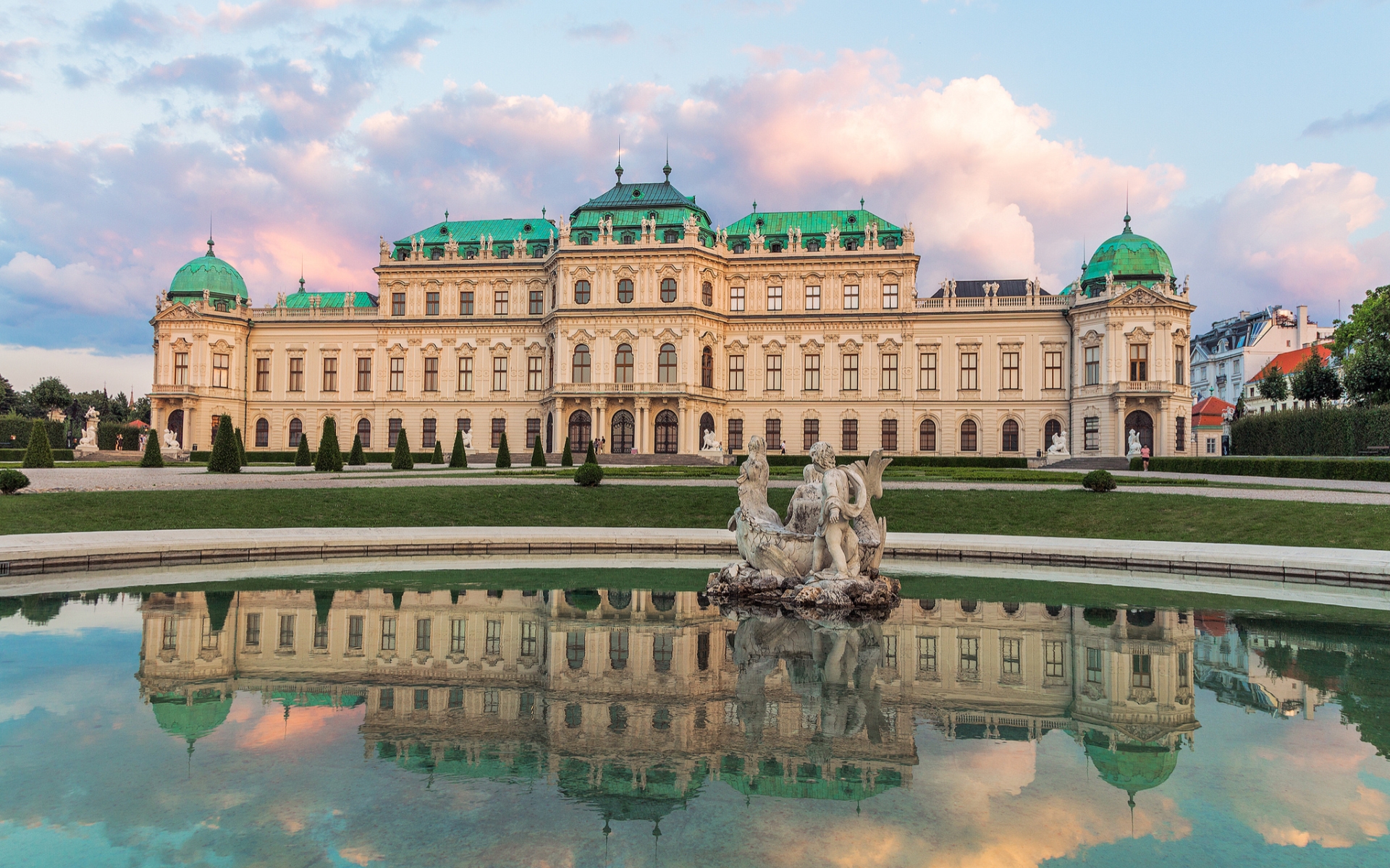 Belvedere Palace Wallpapers