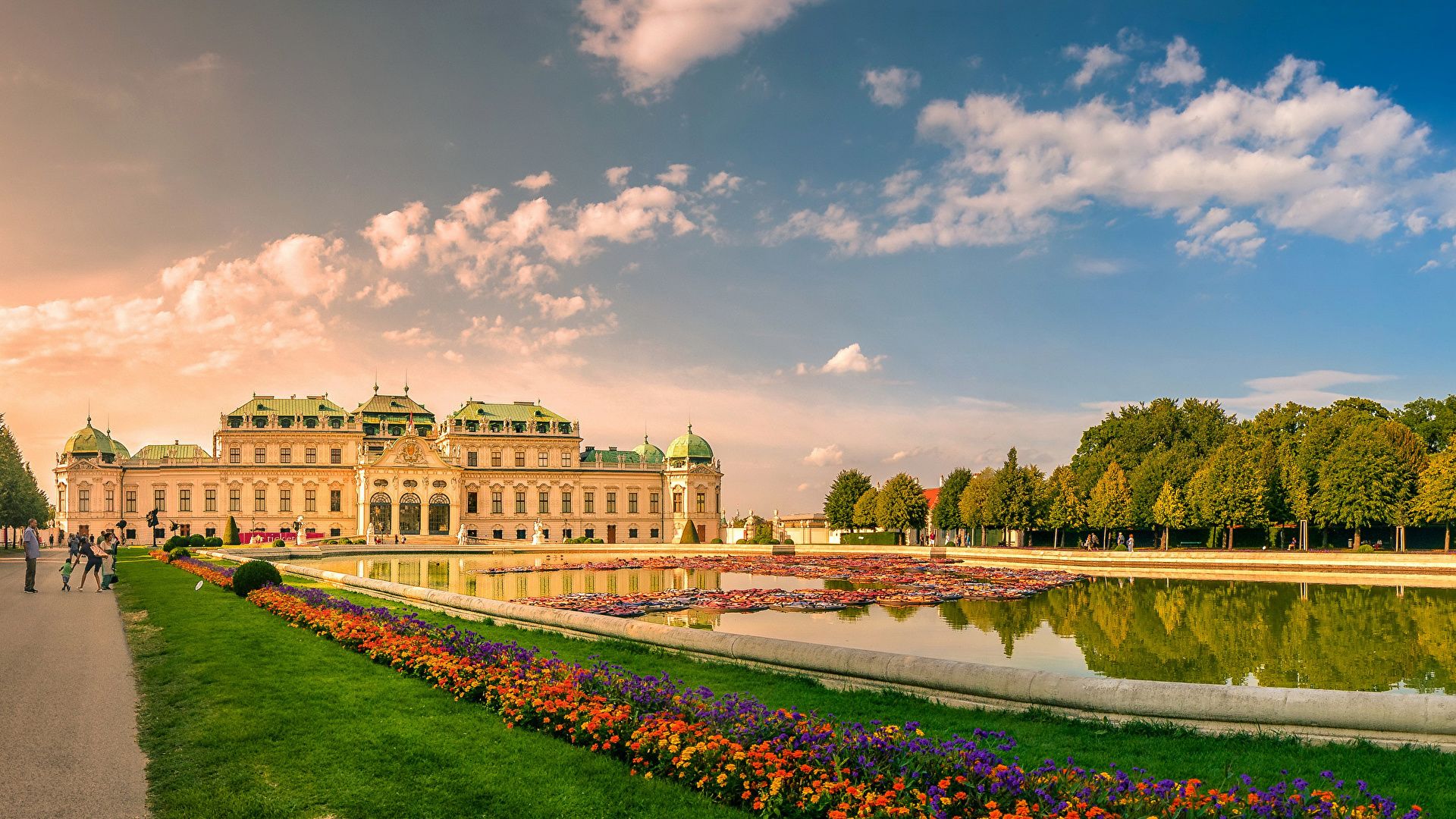 Belvedere Palace Wallpapers