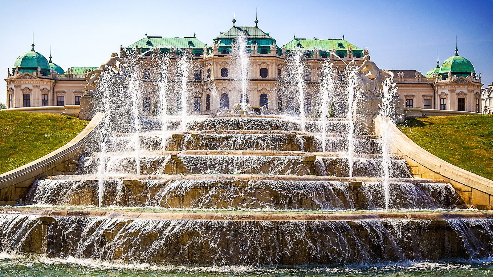 Belvedere Palace Wallpapers