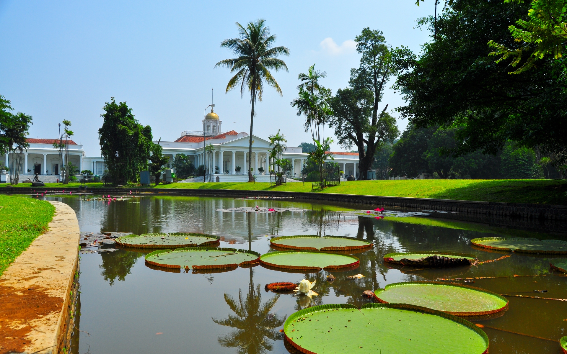 Bogor Palace Wallpapers