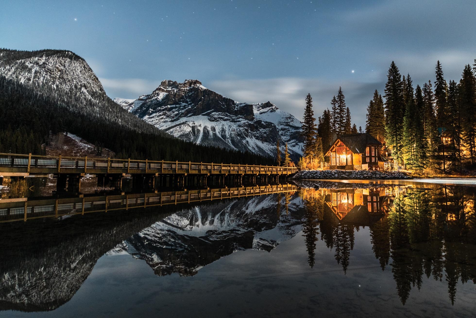 Canada Mountains View At Night Wallpapers