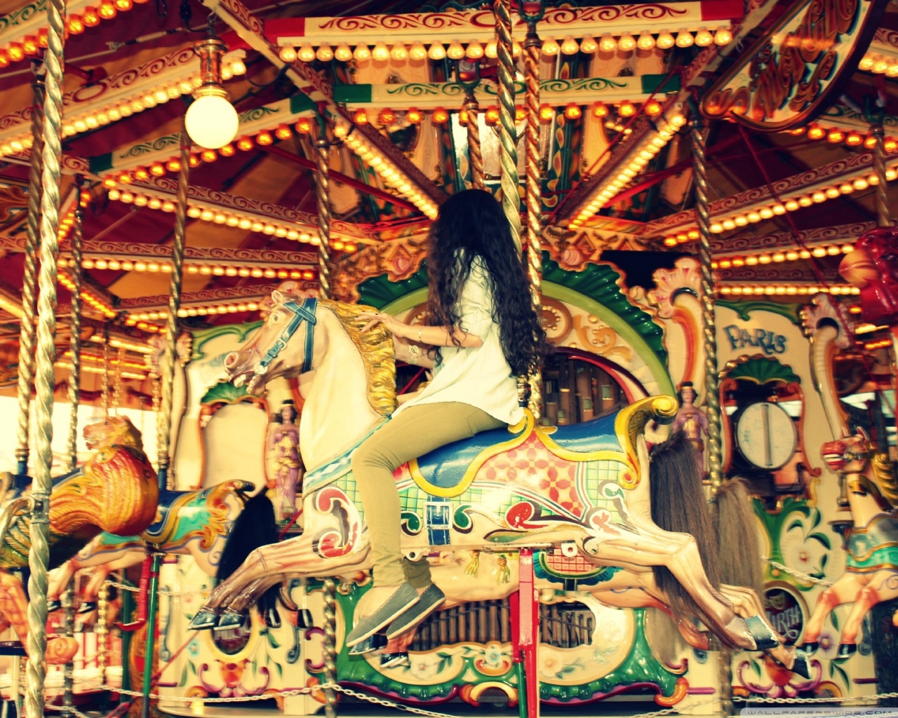 Carrousel Wallpapers