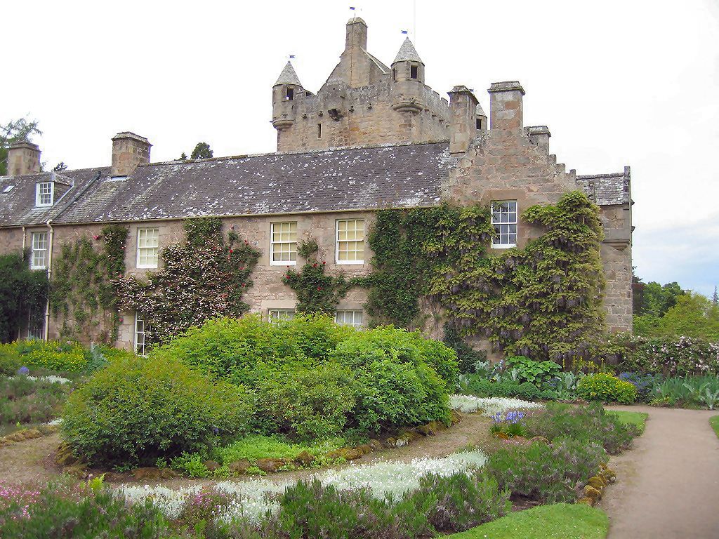 Cawdor Castle Wallpapers