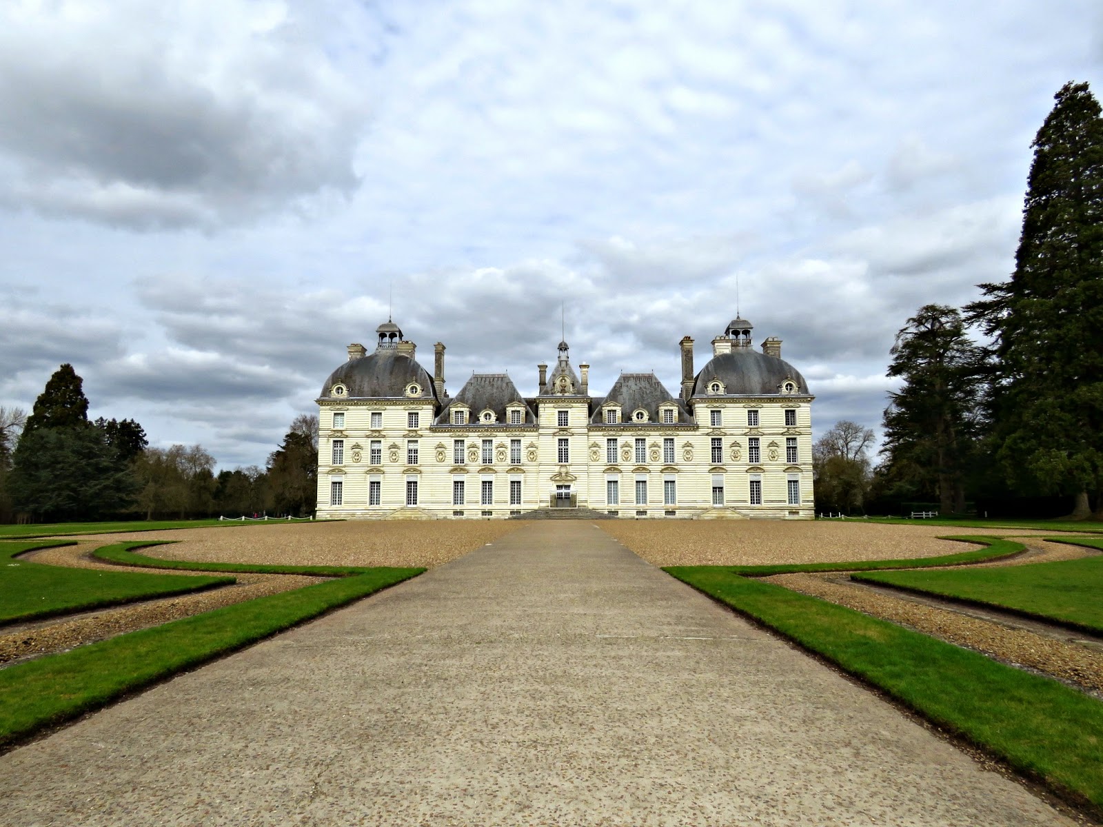 Chateau De Cheverny Wallpapers