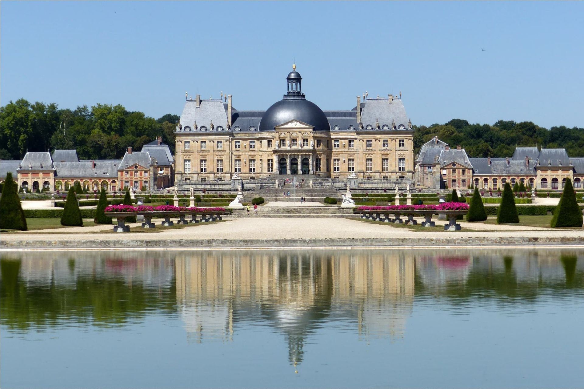 Chateau De Vaux-Le-Vicomte Wallpapers