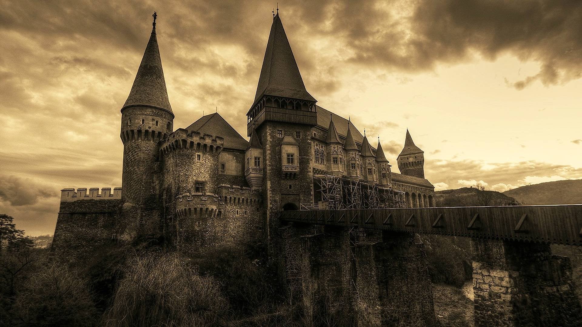 Corvin Castle Wallpapers