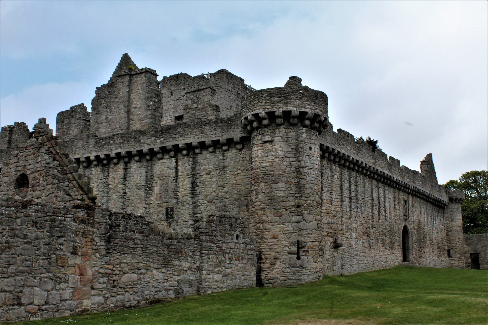 Craigmillar Castle Wallpapers