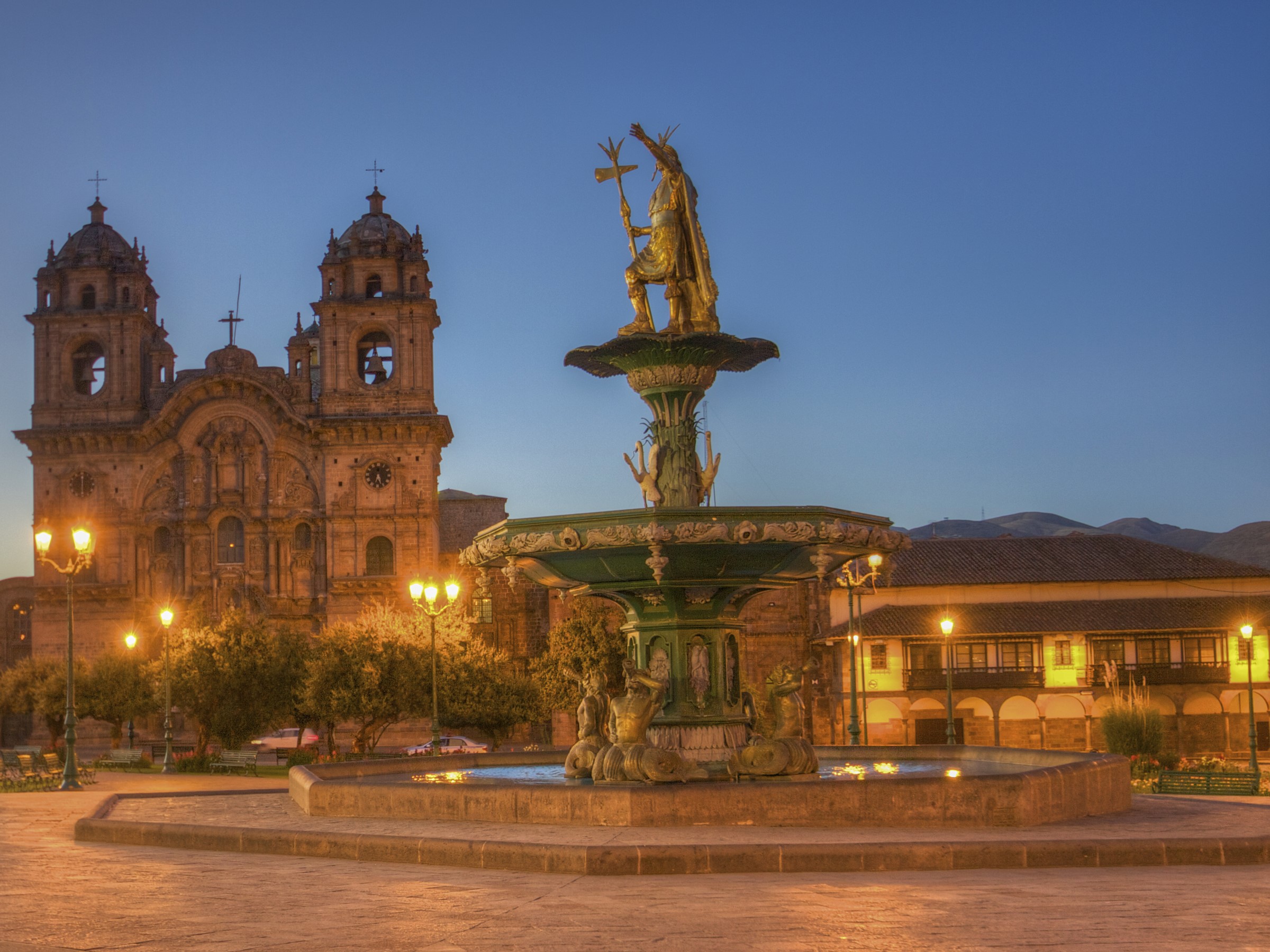 Cusco Cathedral On The Plaza De Armas Wallpapers