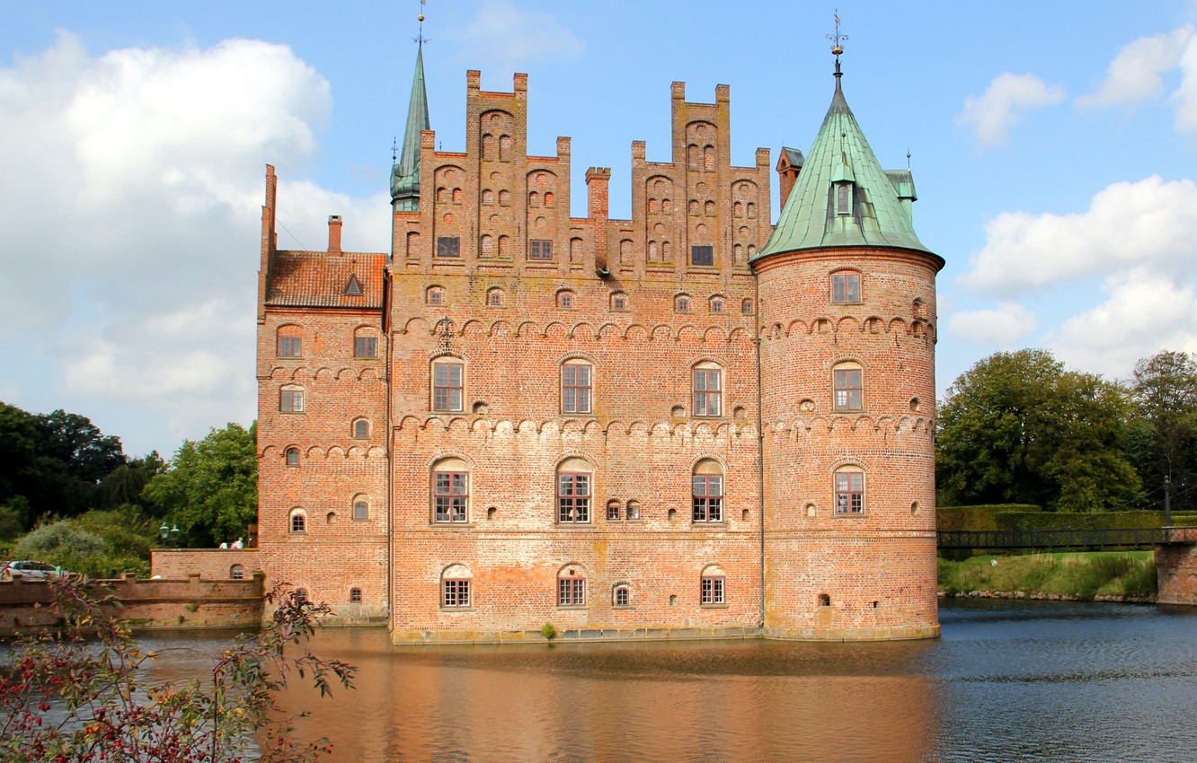 Egeskov Castle Wallpapers